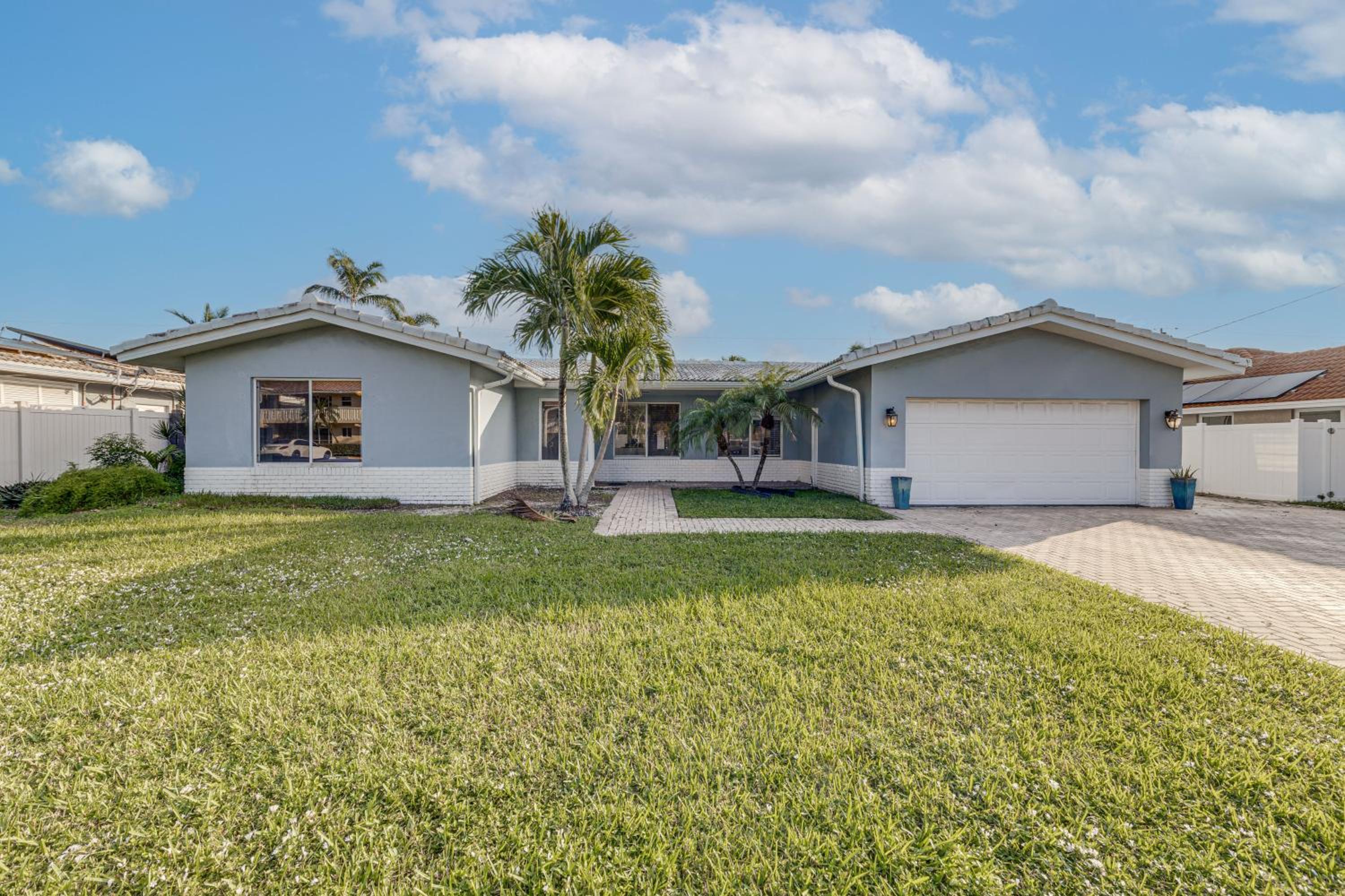 3 Mi to Beach! Poolside Escape in Fort Lauderdale