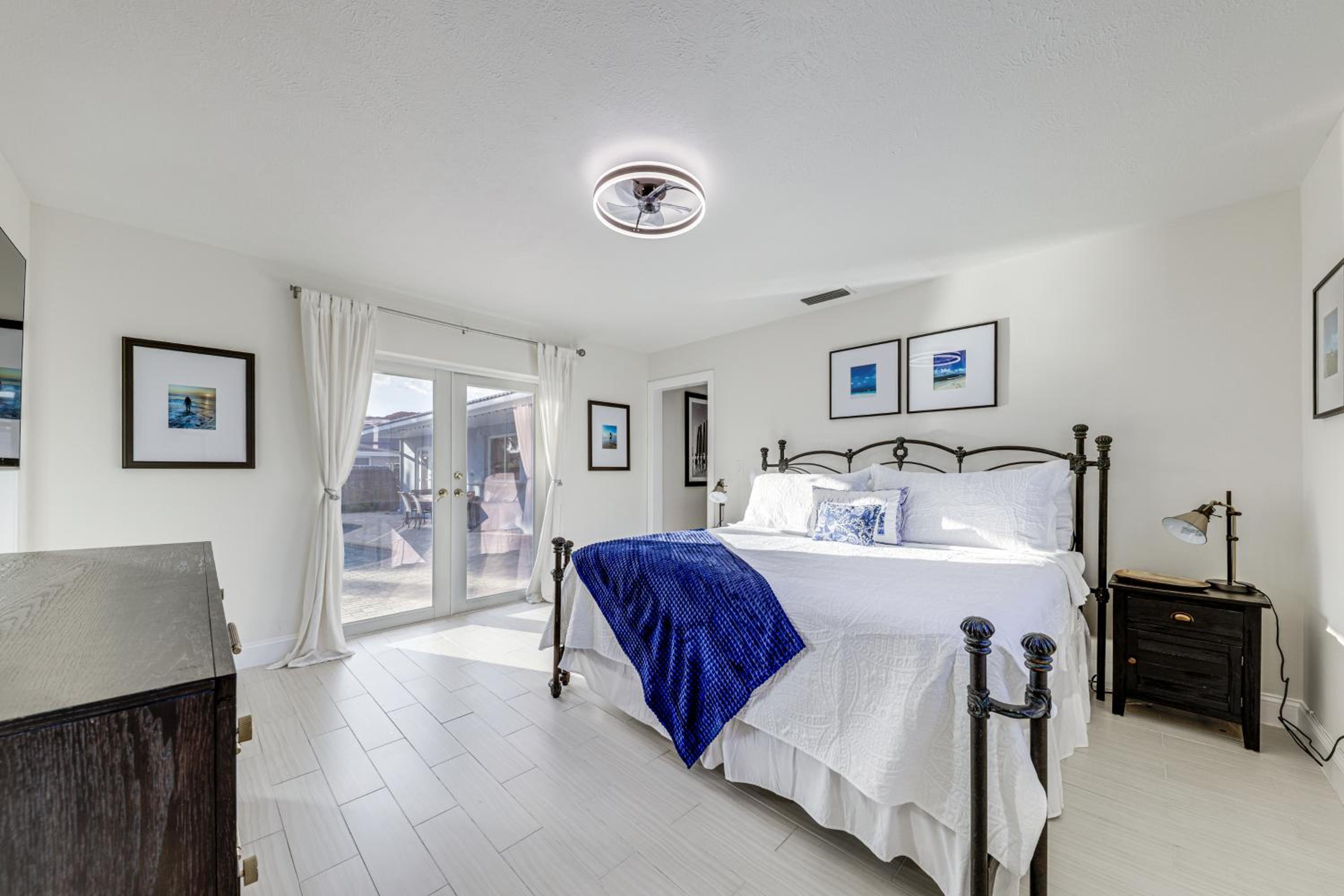 3 Mi to Beach! Poolside Escape in Fort Lauderdale