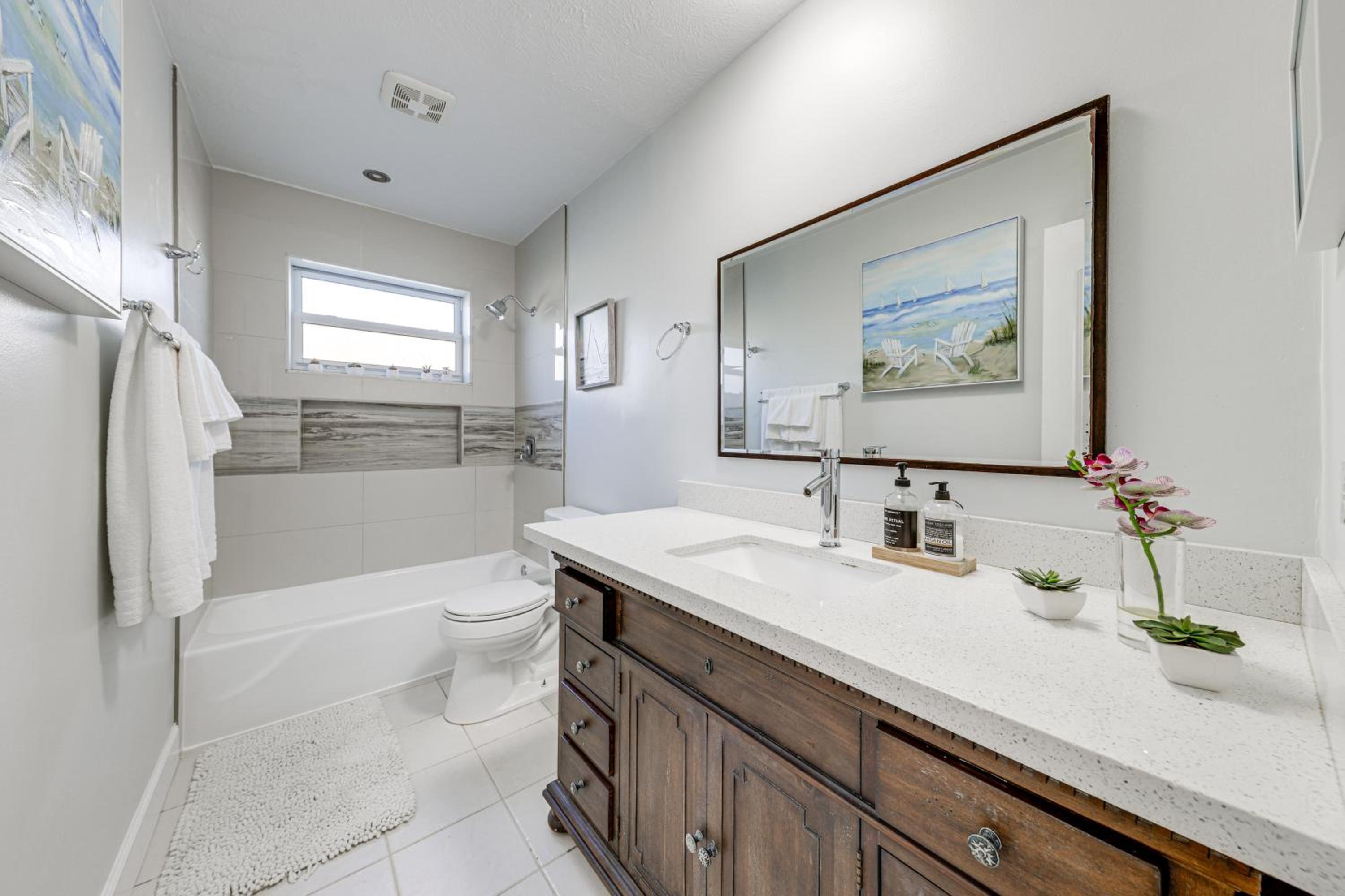 3 Mi to Beach! Poolside Escape in Fort Lauderdale