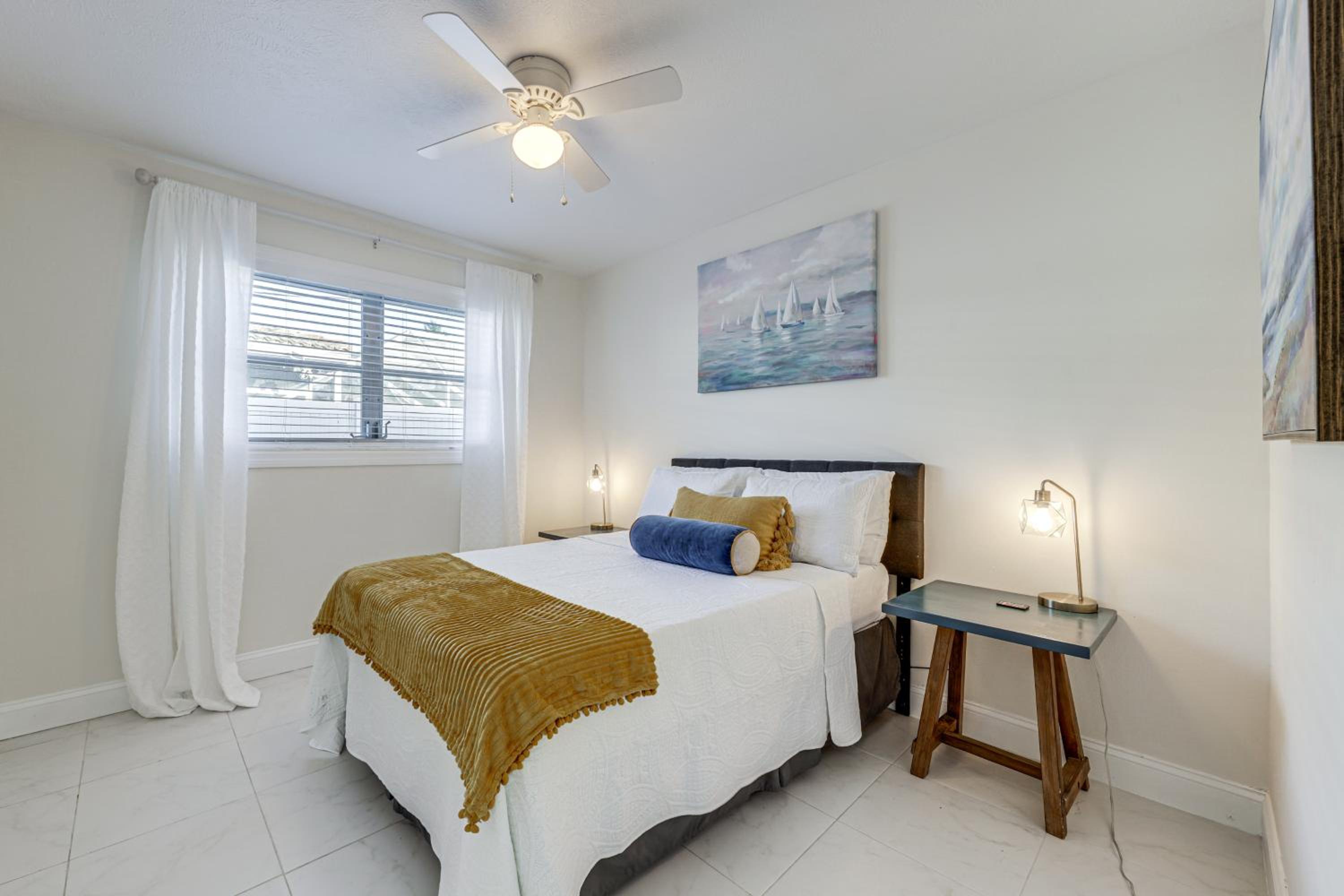 3 Mi to Beach! Poolside Escape in Fort Lauderdale
