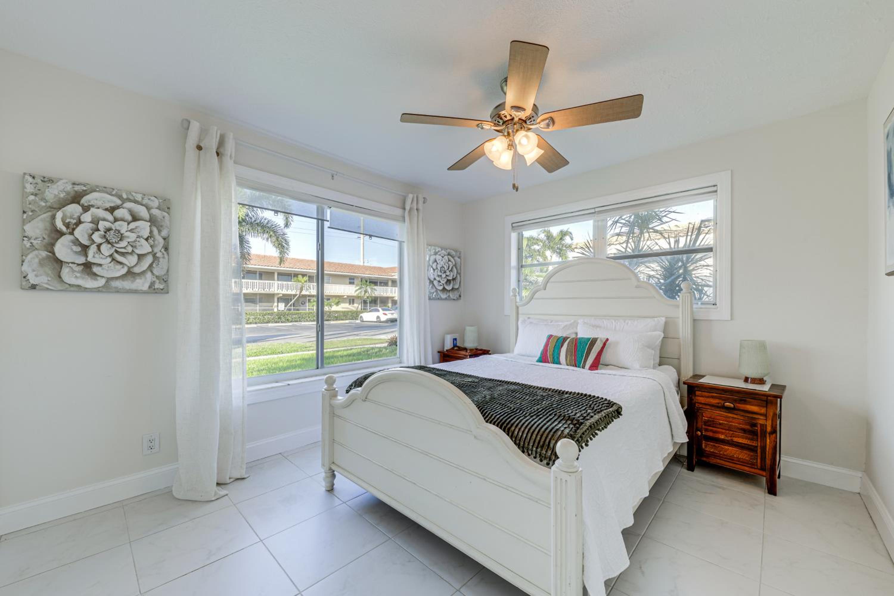 3 Mi to Beach! Poolside Escape in Fort Lauderdale