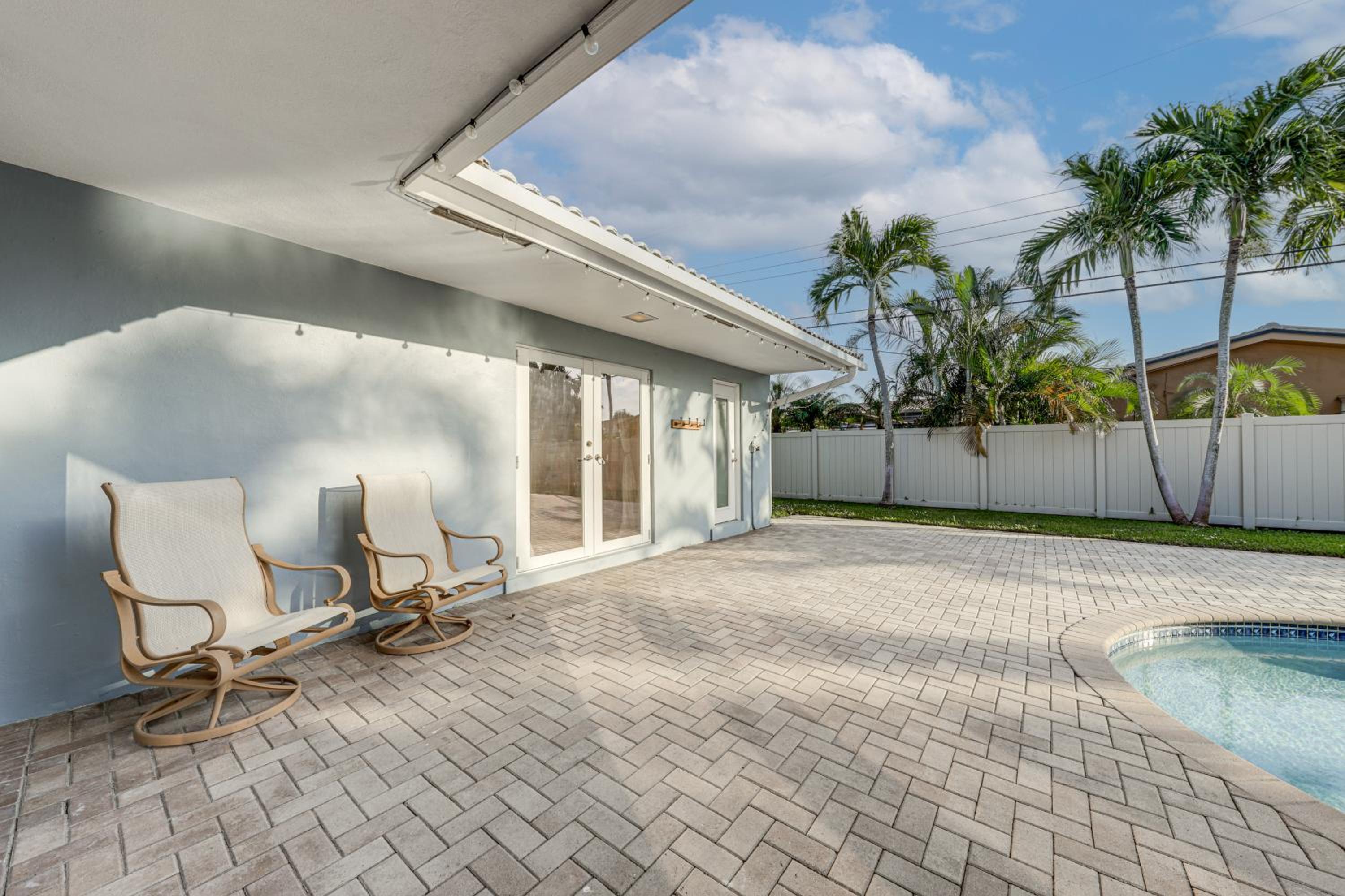 3 Mi to Beach! Poolside Escape in Fort Lauderdale