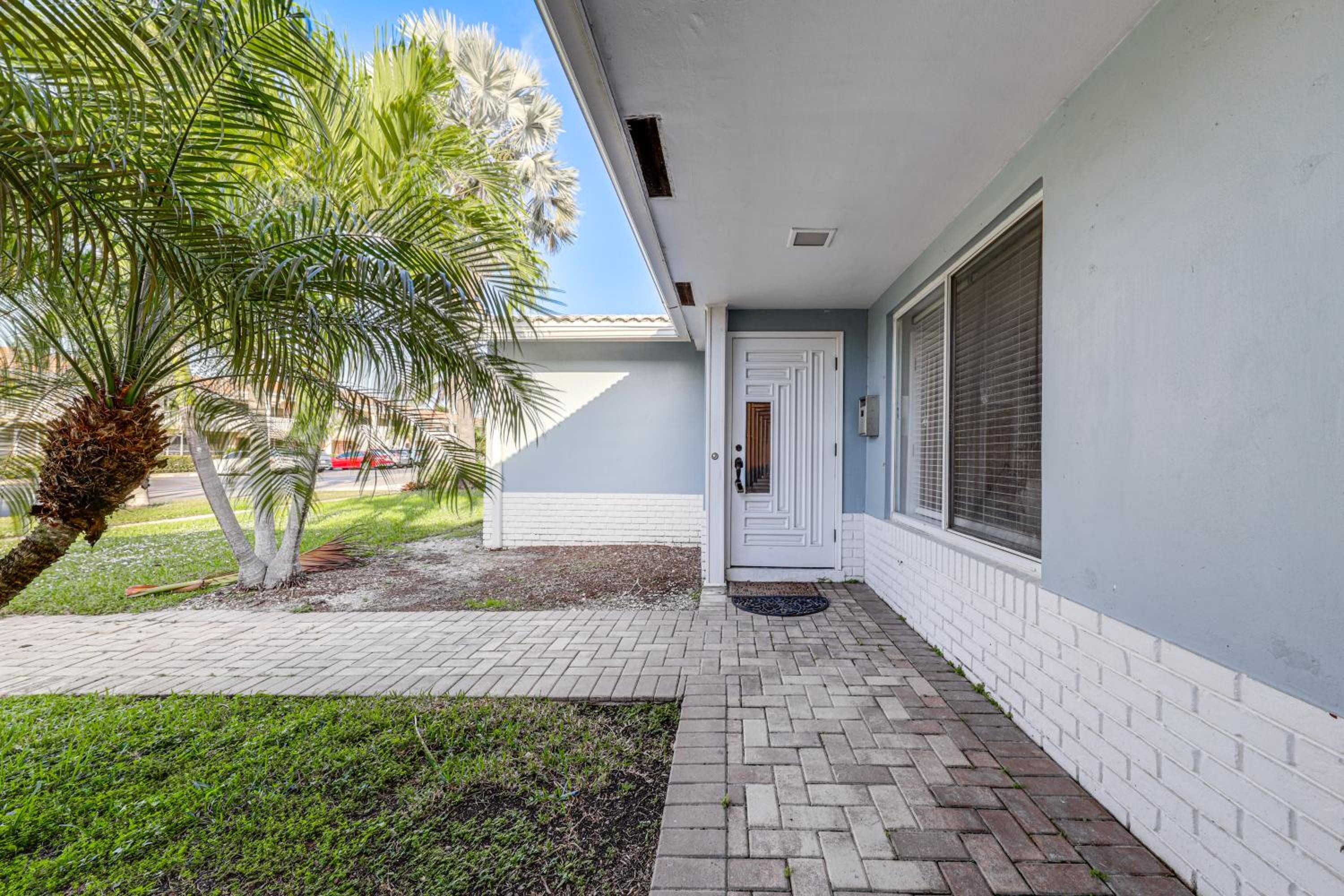 3 Mi to Beach! Poolside Escape in Fort Lauderdale