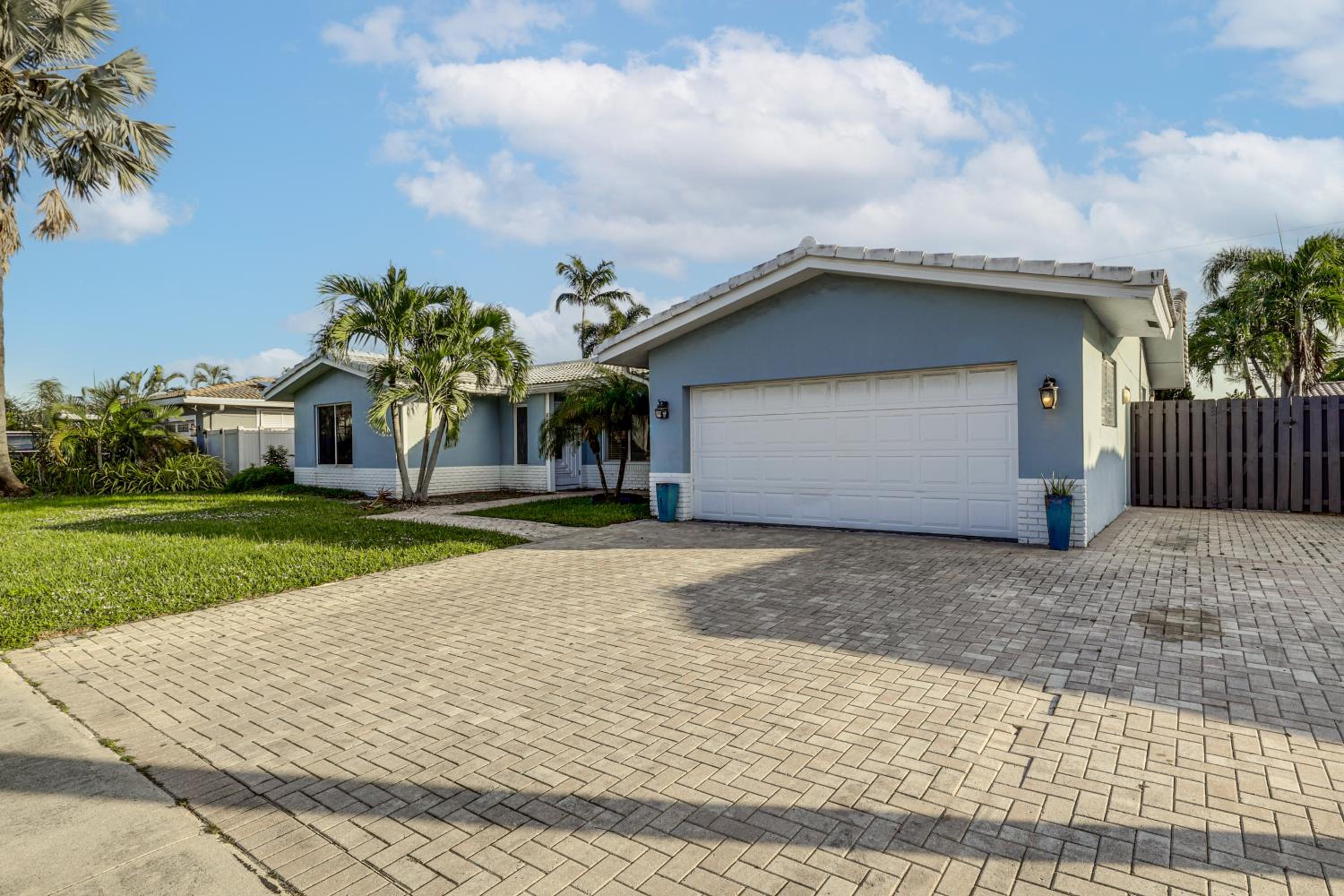 3 Mi to Beach! Poolside Escape in Fort Lauderdale