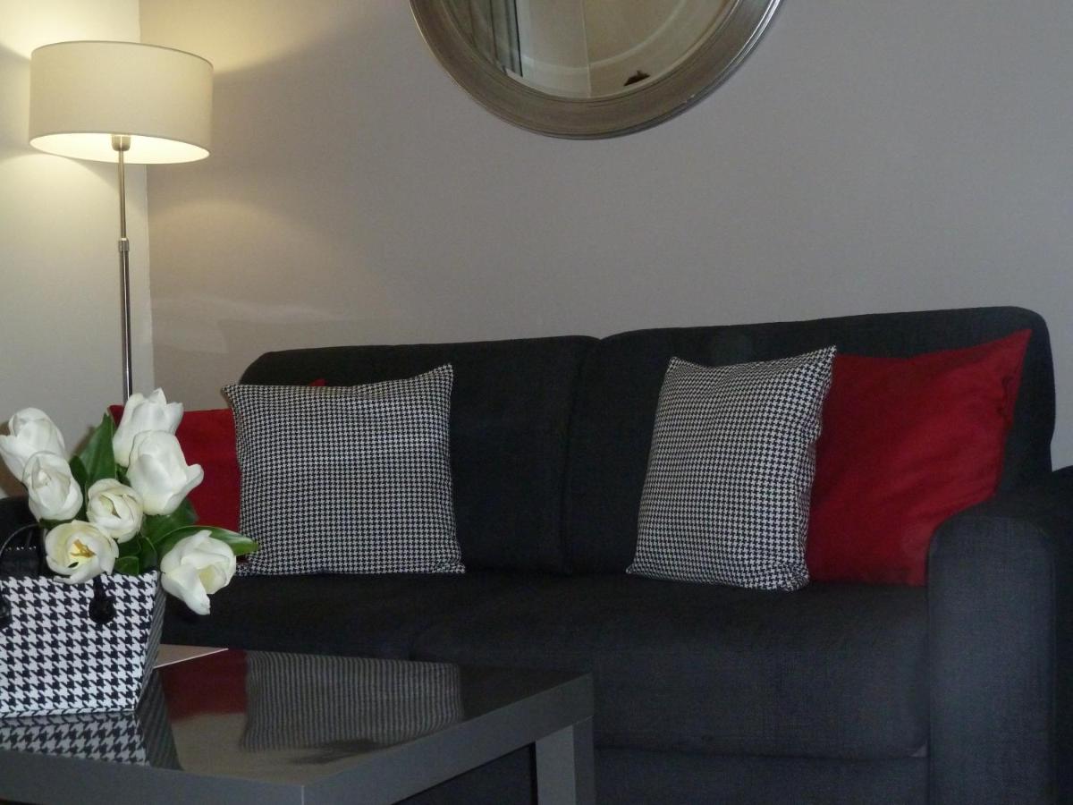 LES TROIS CHANDELIERS un petit paradis en plein centre ville