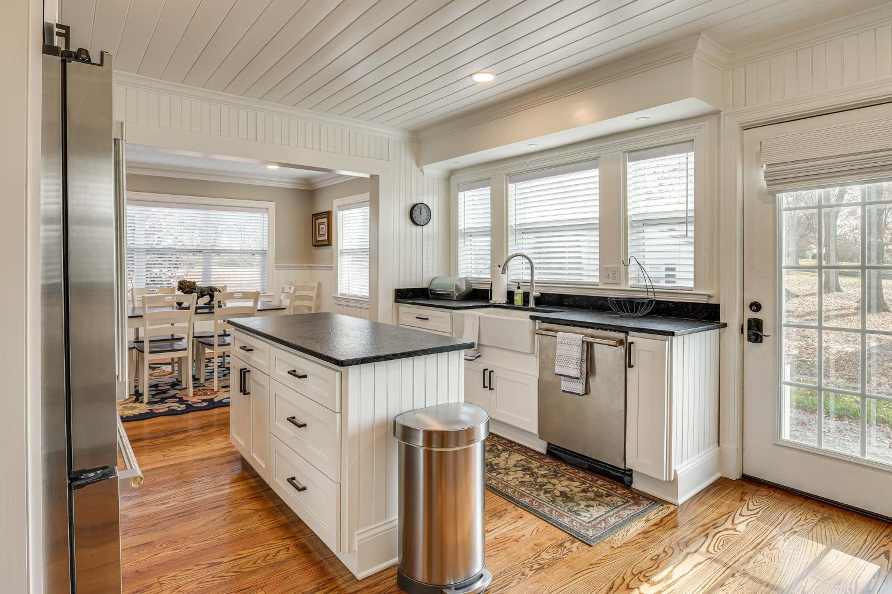 1 Block to Dtwn Lewisburg! Quiet Home with Decks