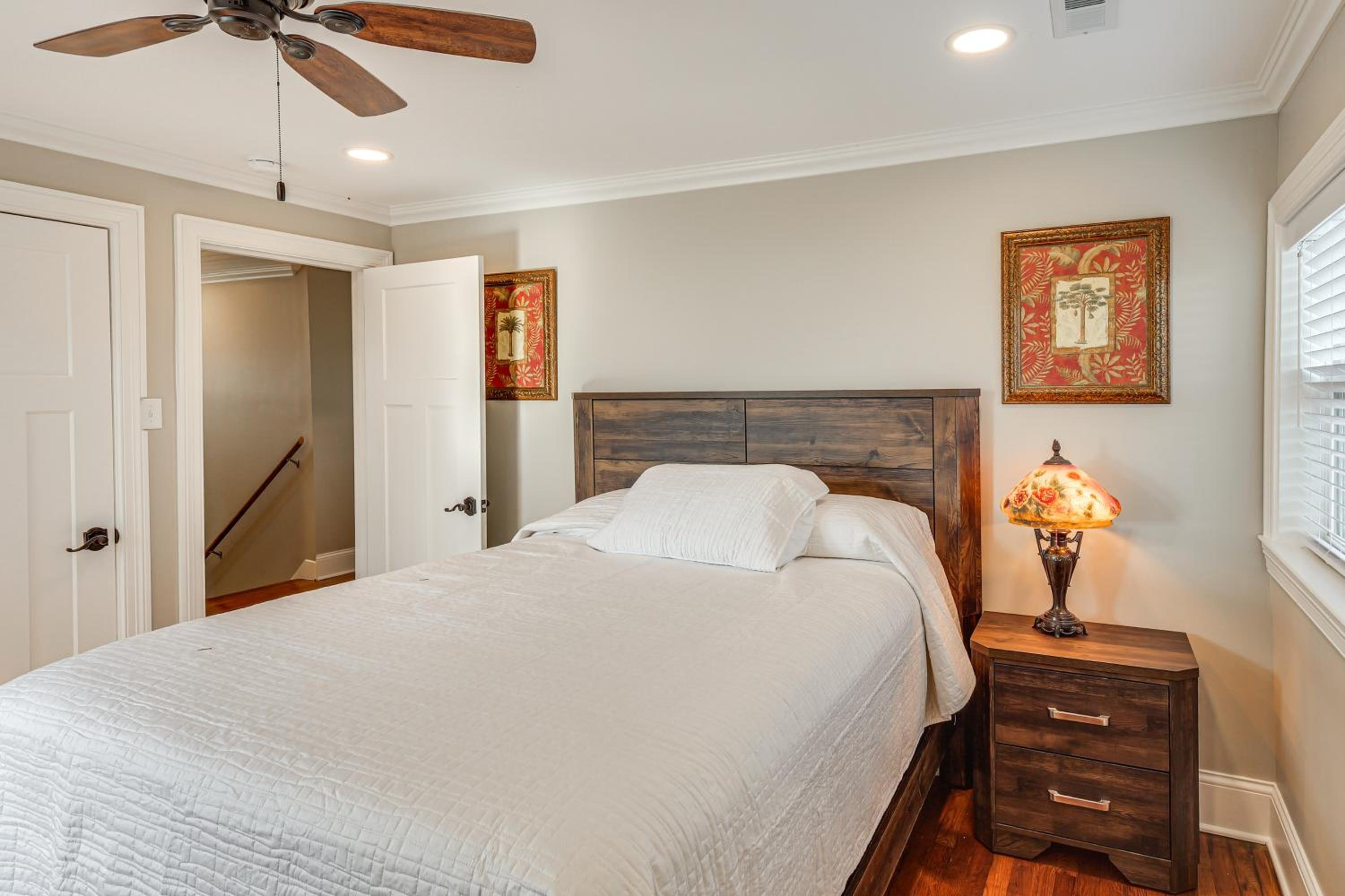 1 Block to Dtwn Lewisburg! Quiet Home with Decks