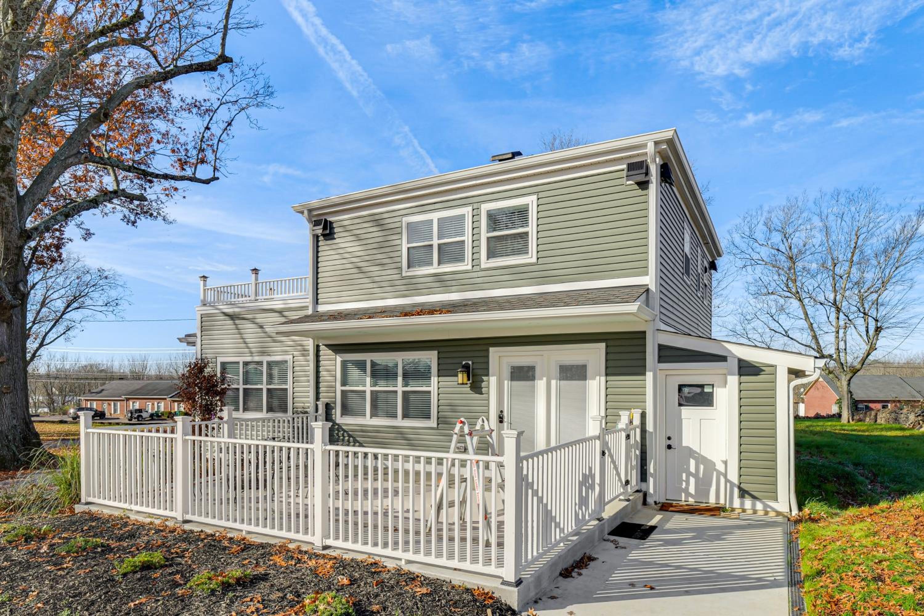 1 Block to Dtwn Lewisburg! Quiet Home with Decks