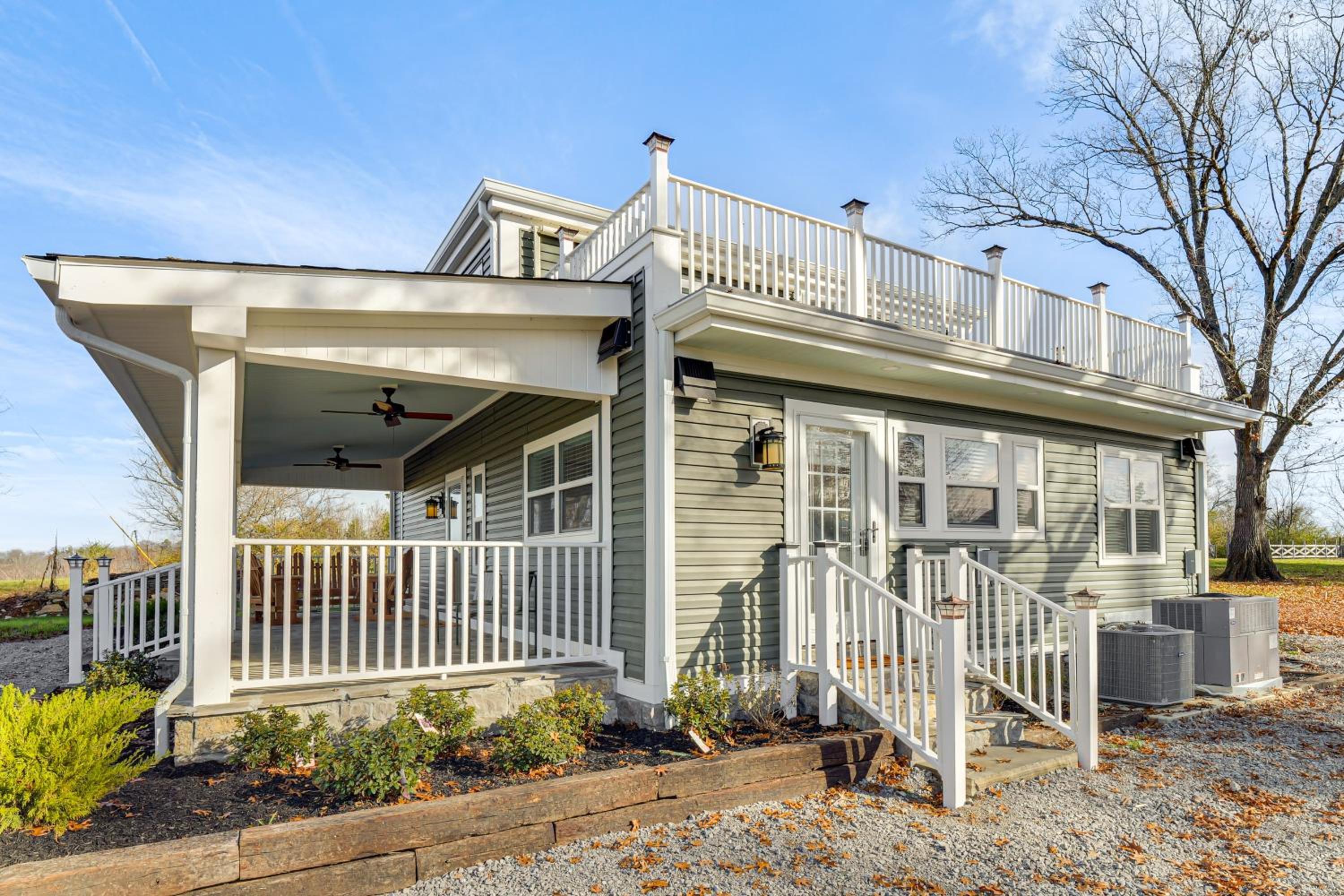 1 Block to Dtwn Lewisburg! Quiet Home with Decks