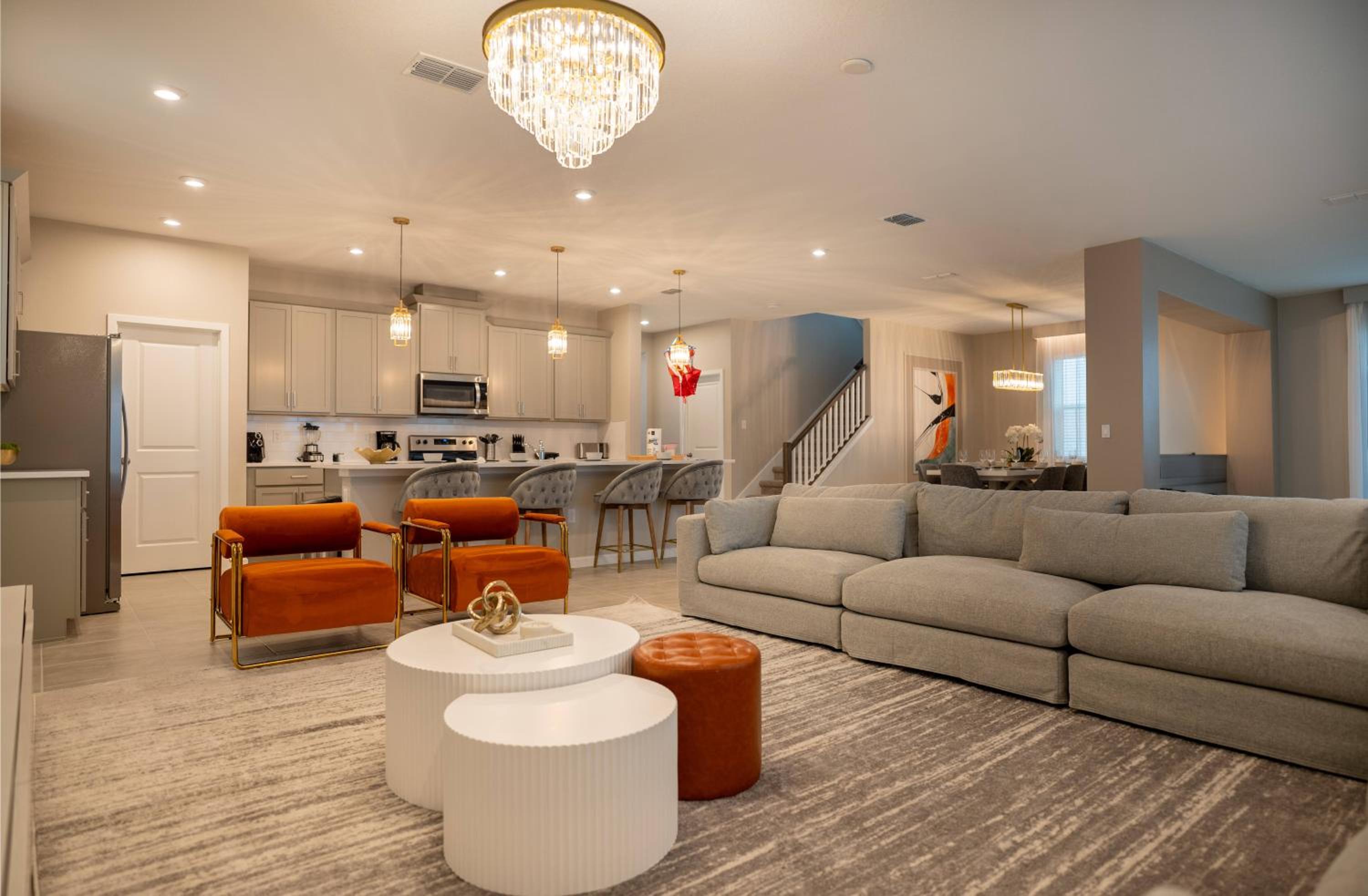 9BR Solara Villa w Pool Themed Rooms