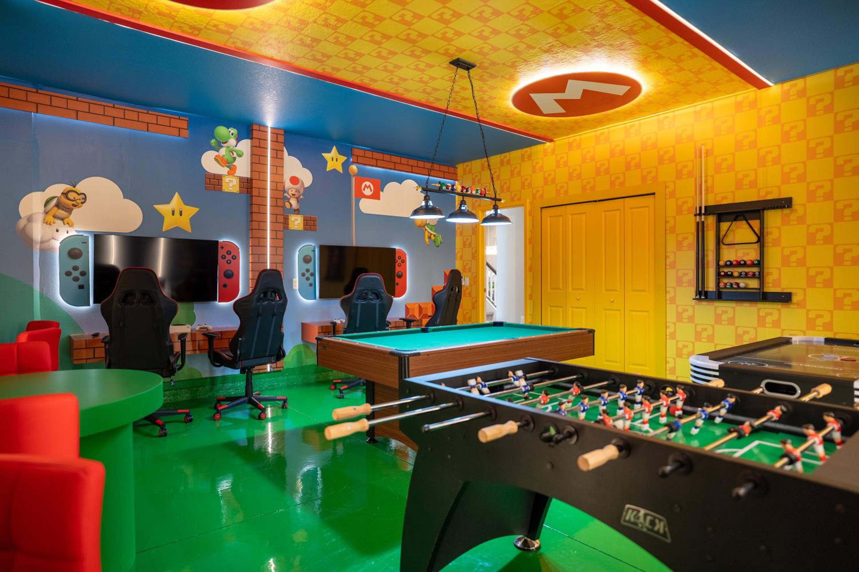 9BR Solara Villa w Pool Themed Rooms