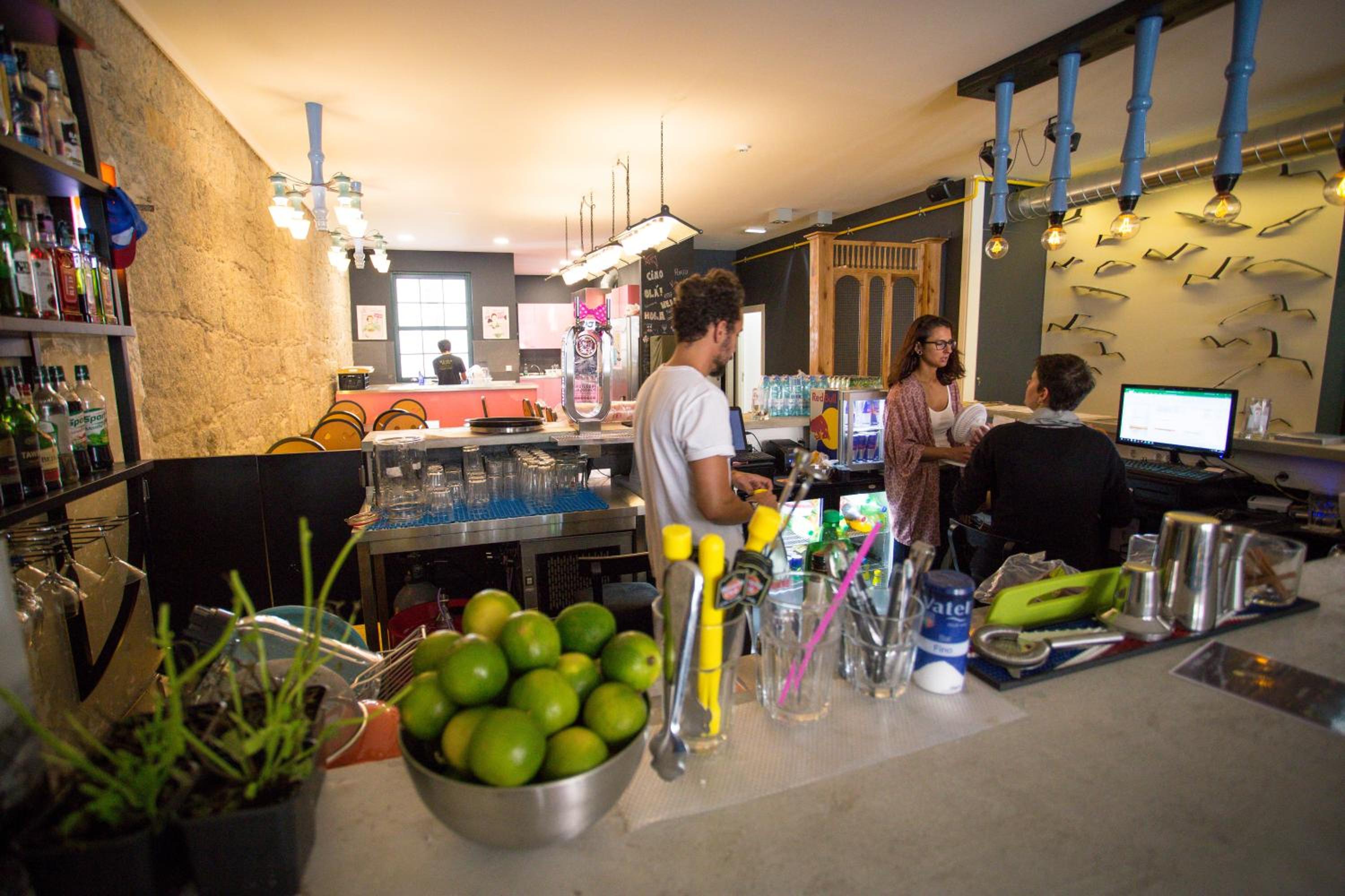 Nice Way Porto Hostel