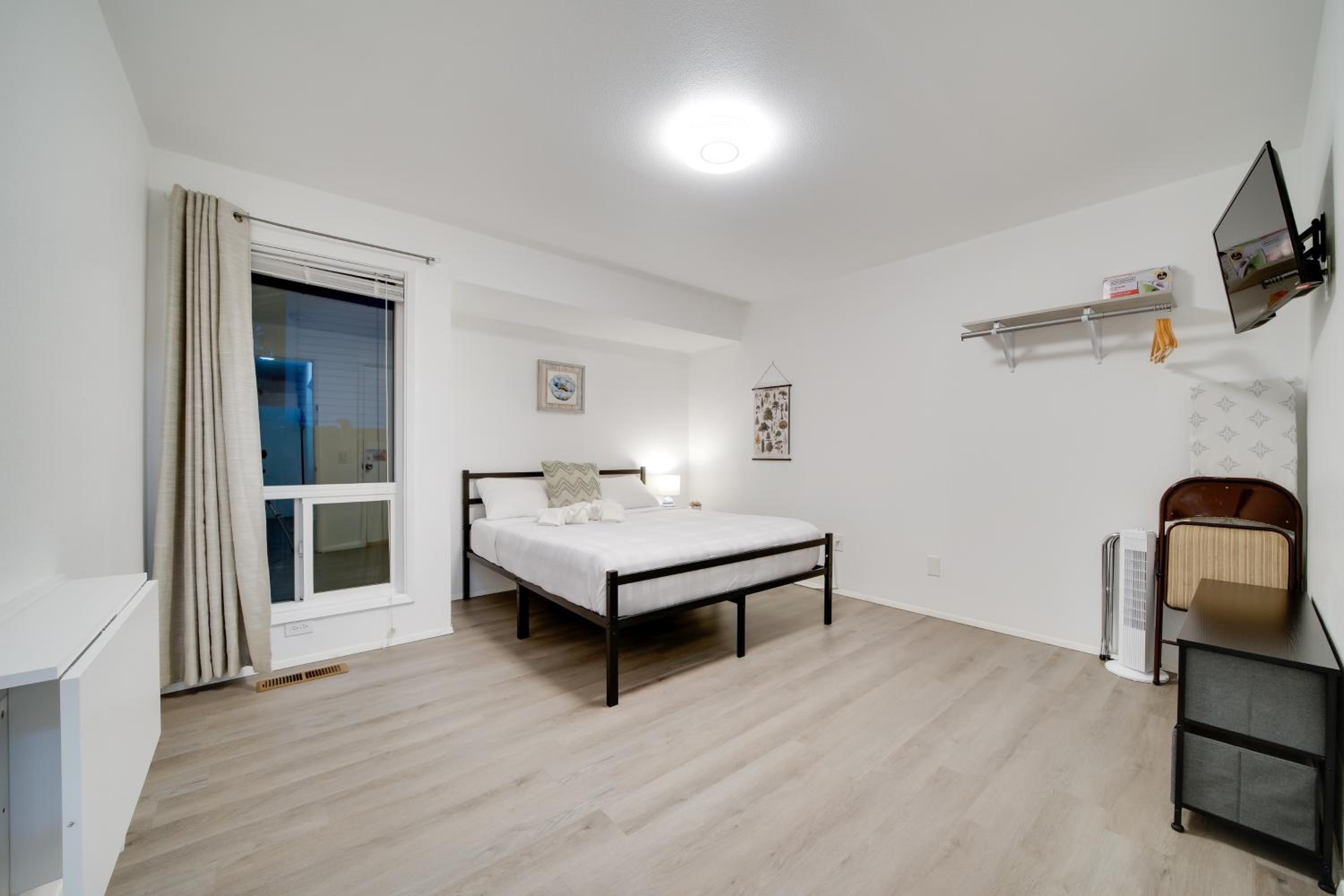 Near Tech Hub and Transit Central Bellevue Home