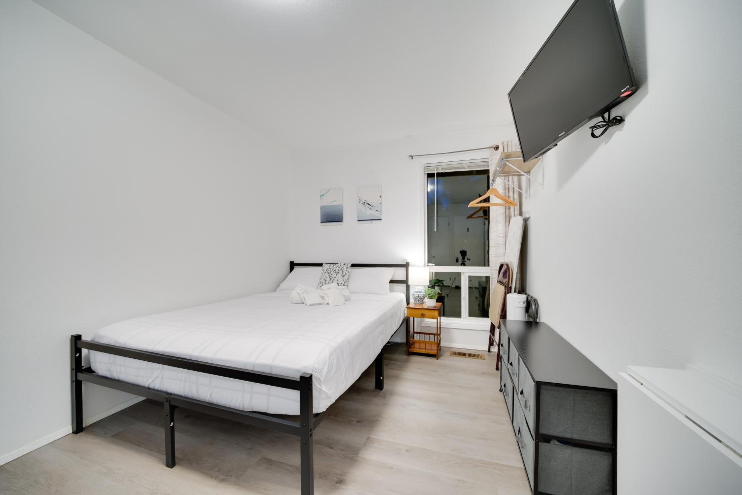 Near Tech Hub and Transit Central Bellevue Home
