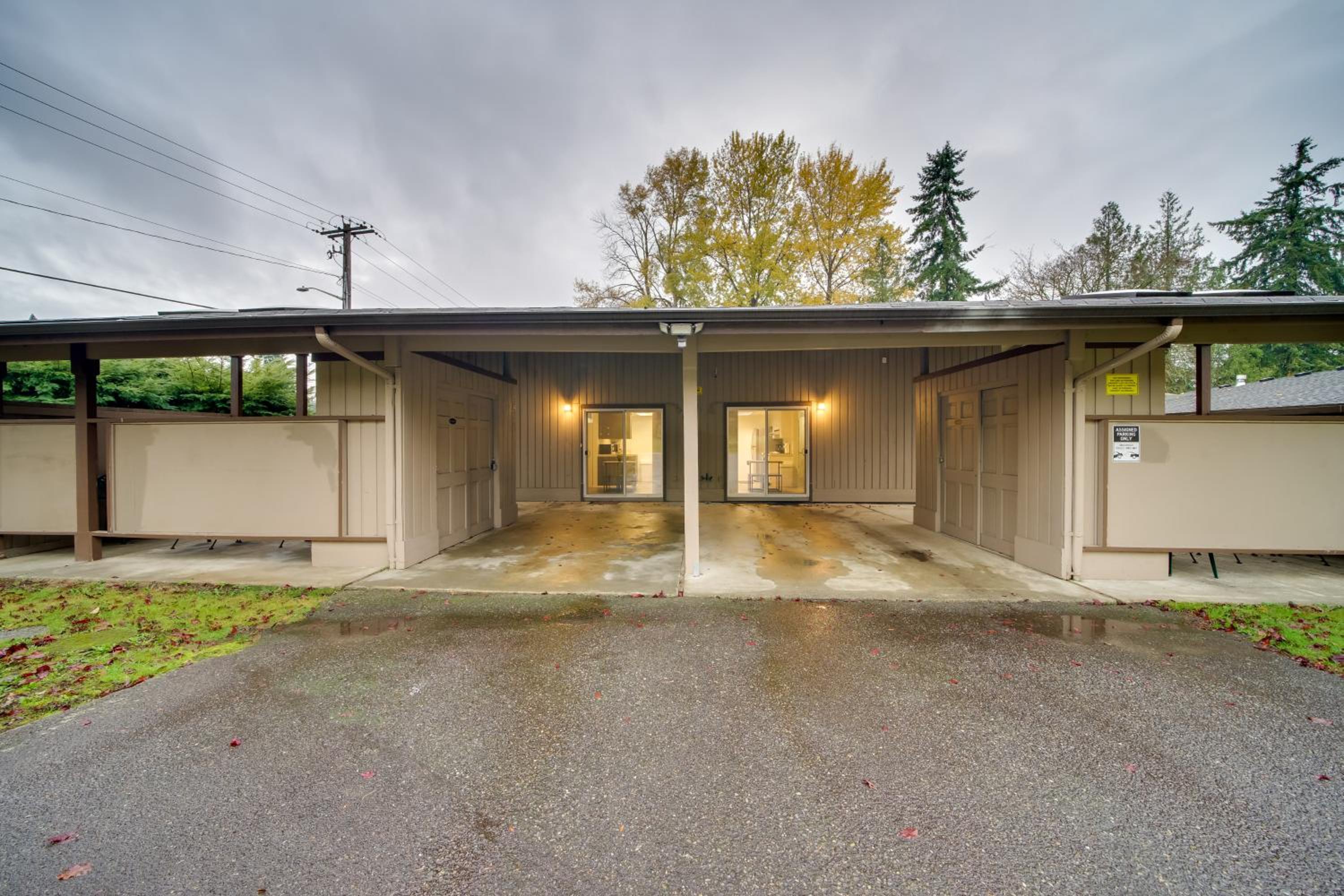 Near Tech Hub and Transit Central Bellevue Home