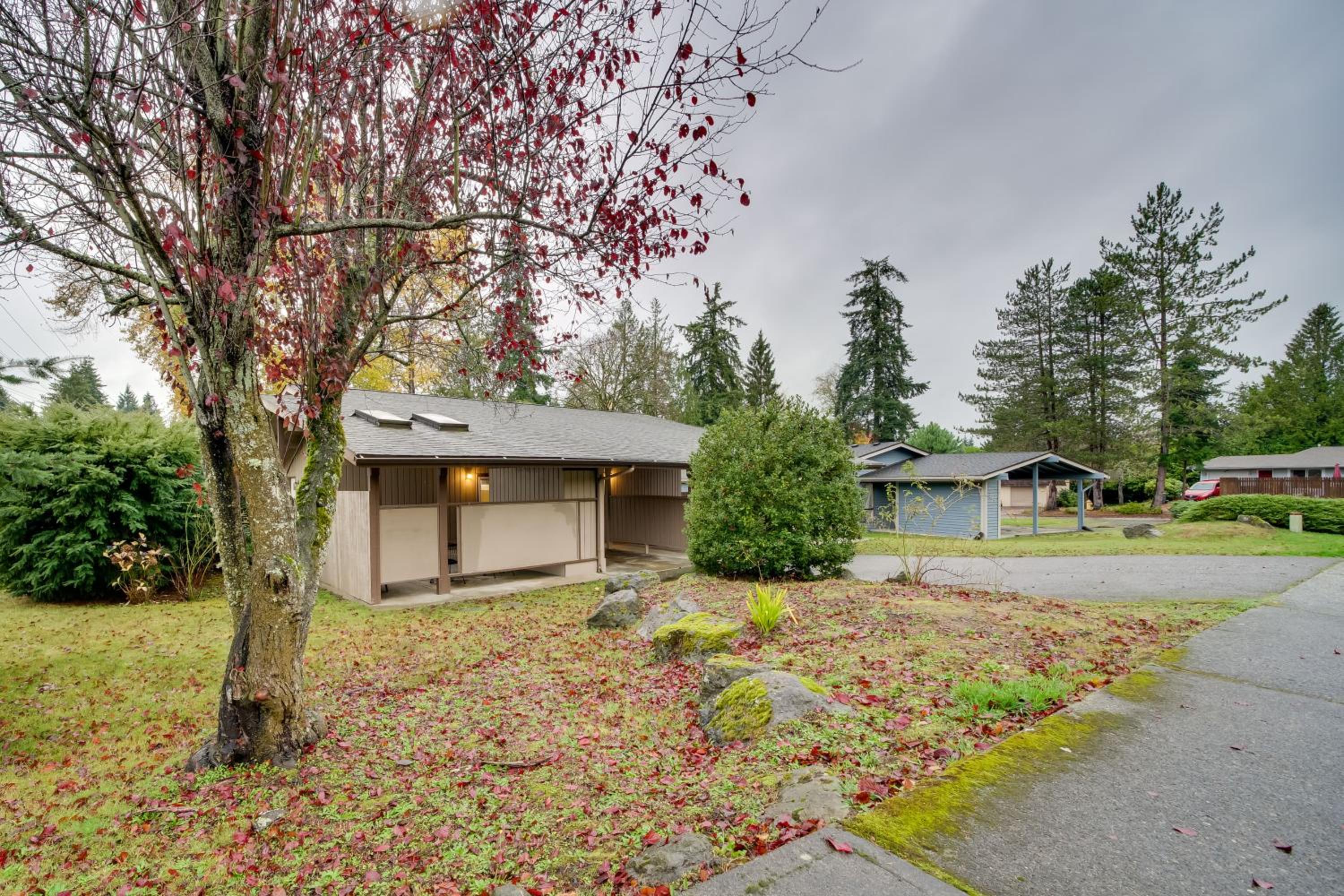 Near Tech Hub and Transit Central Bellevue Home