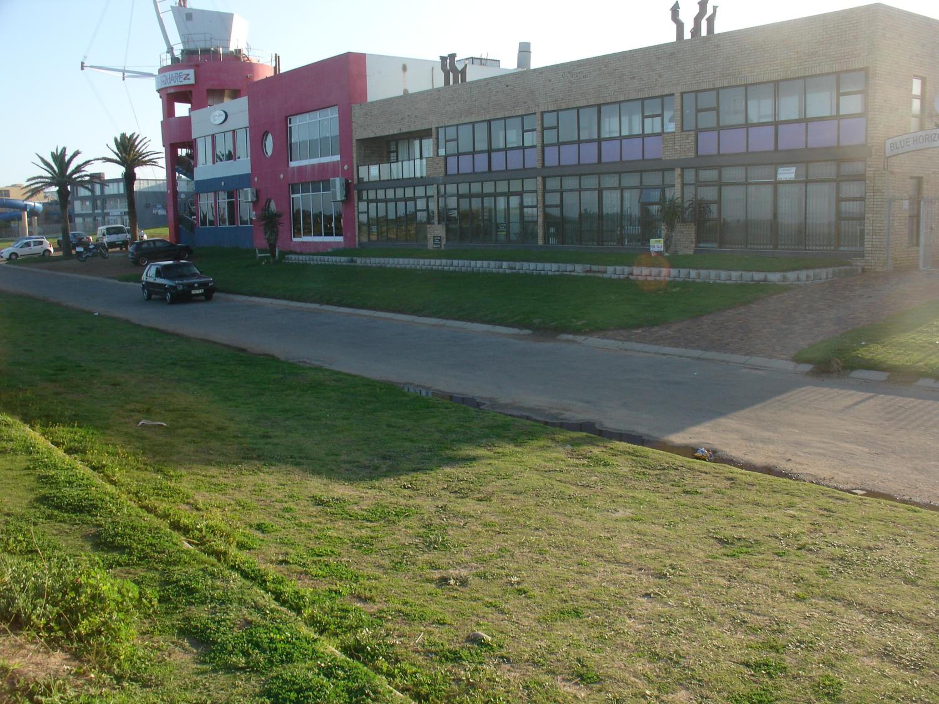 Blue Horizon Flat 8