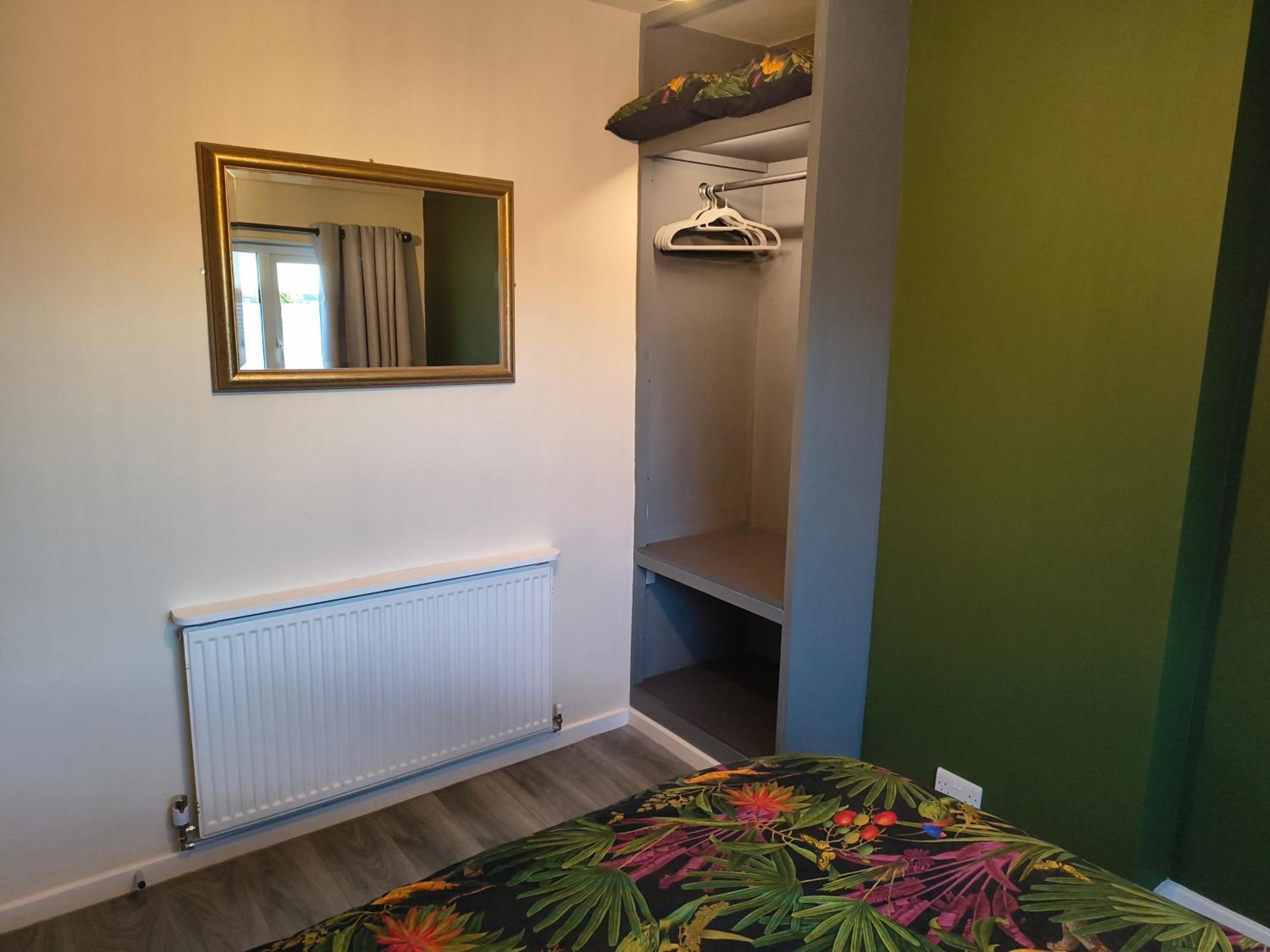 Parkdale-2 Bedroom House in Sheldon Birmingham