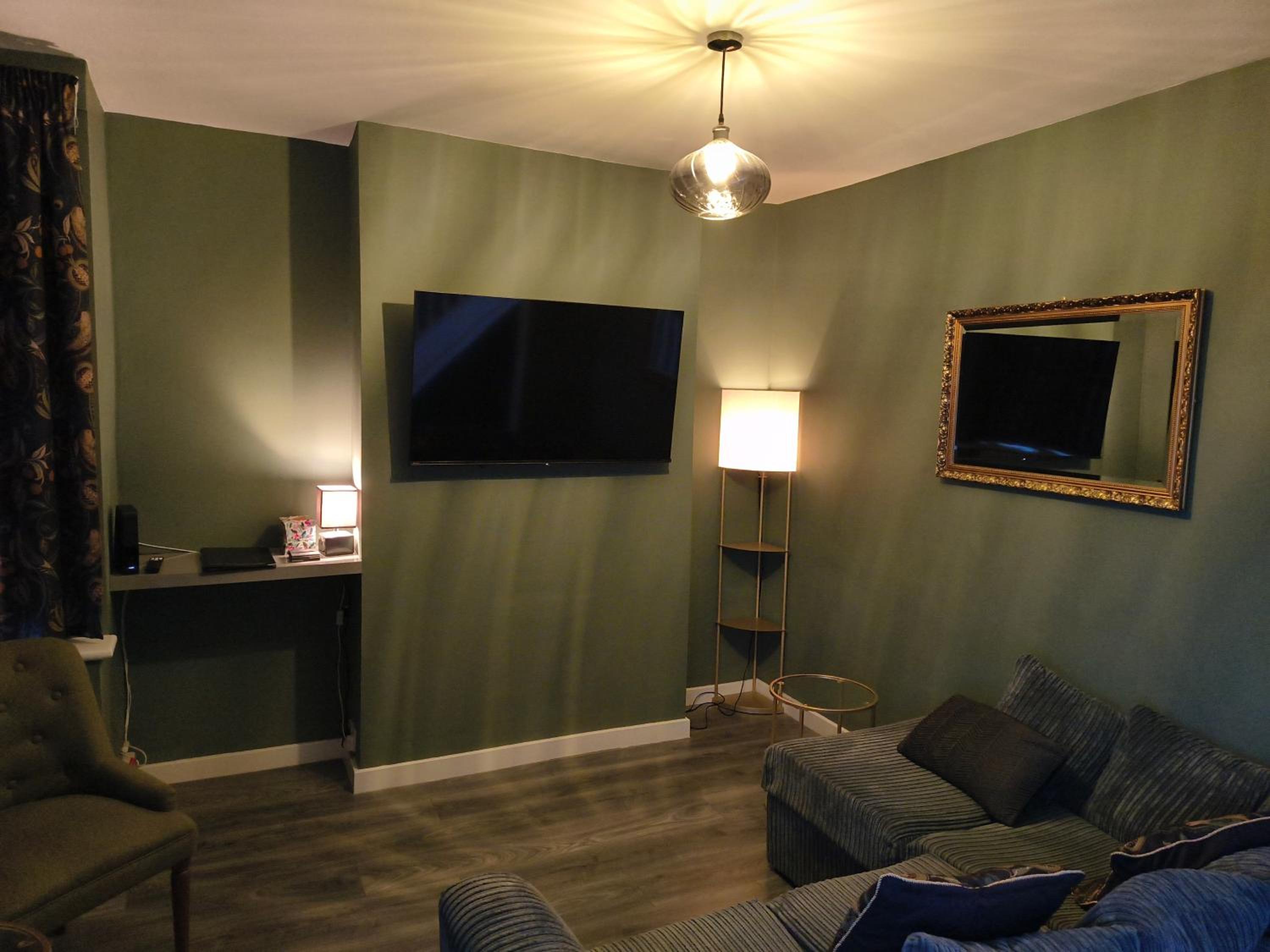 Parkdale-2 Bedroom House in Sheldon Birmingham