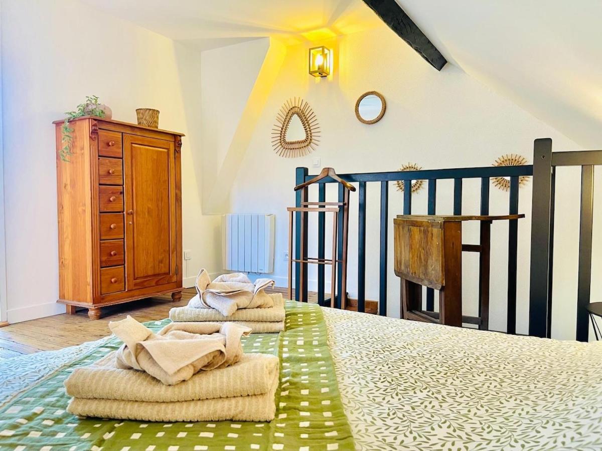 La Petite Maison Solognote, au pied du Château