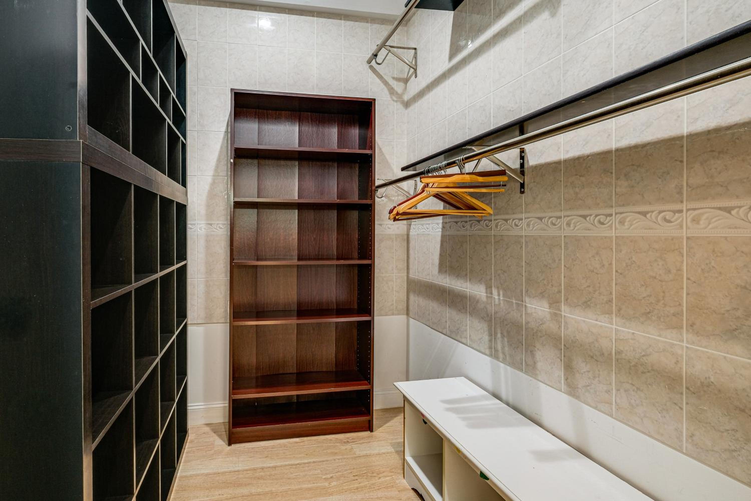 Stay Near DC! Group Getaway with Easy Metro Access