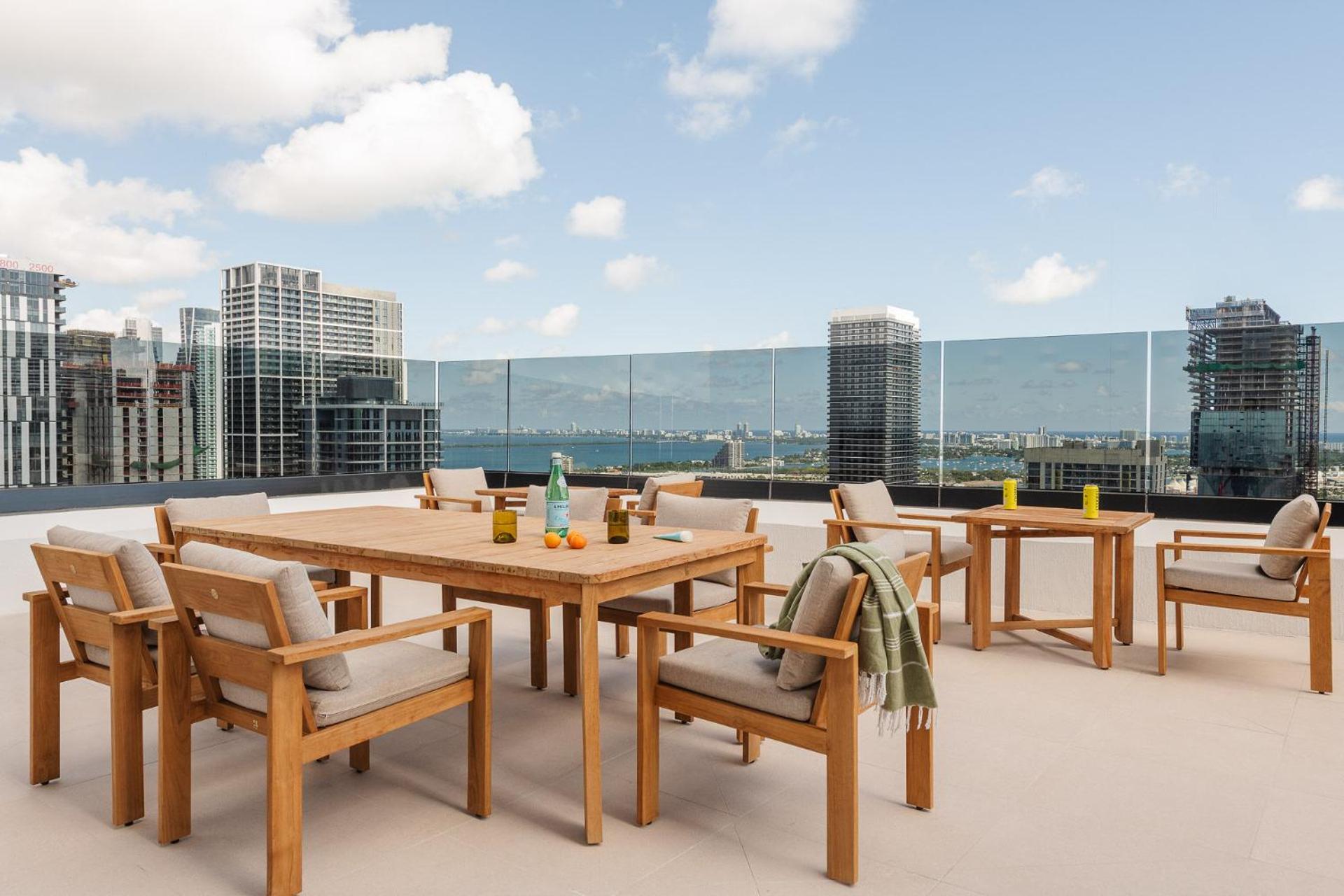 Nomada Residences - District 225