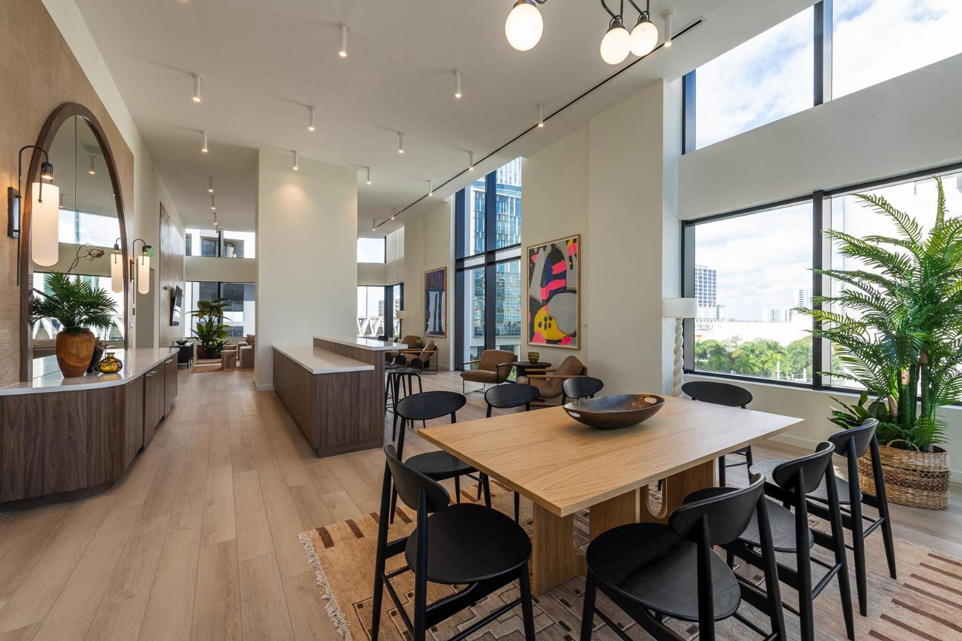 Nomada Residences - District 225