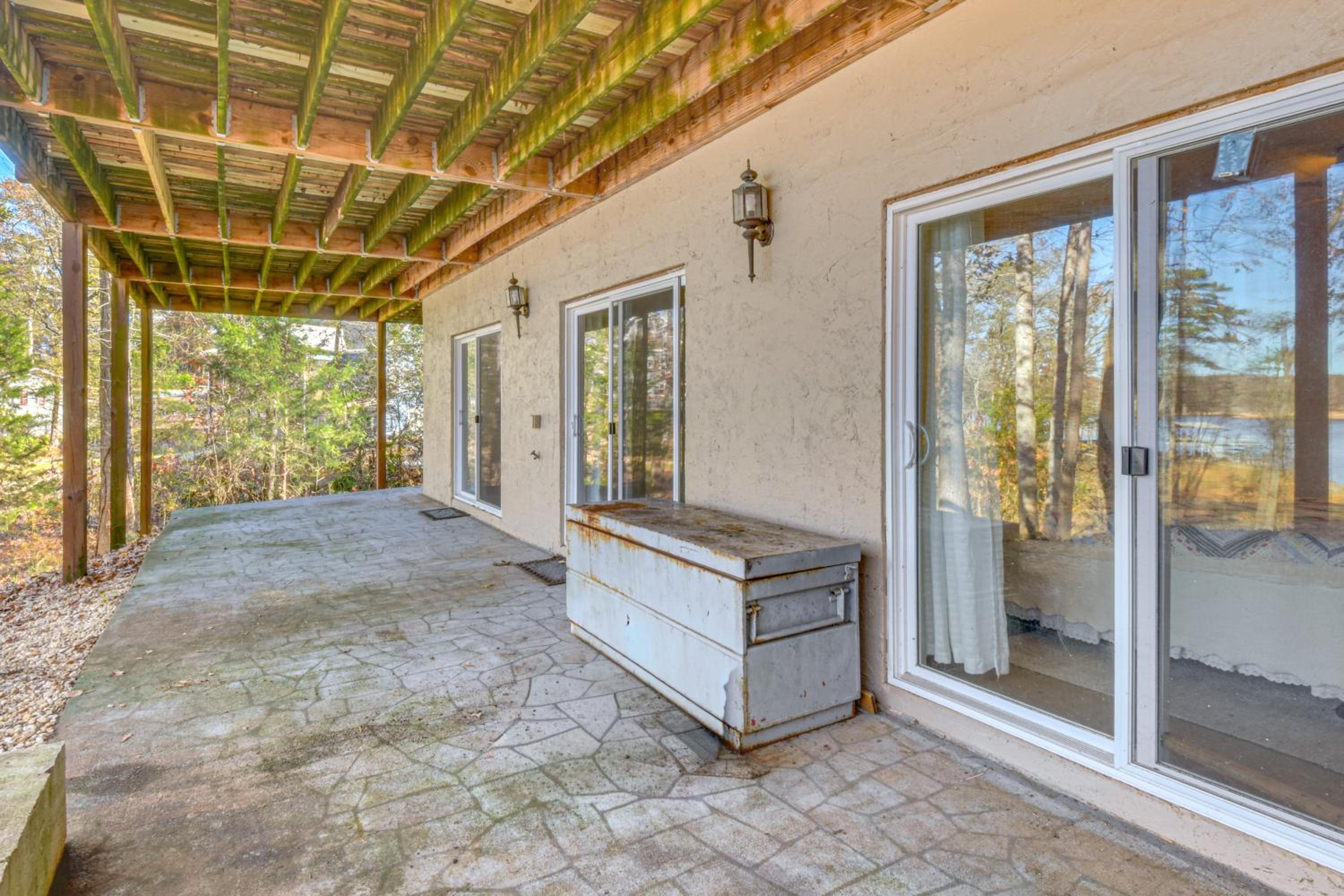 Private Lakefront Home with Views and Dock in Hartwell