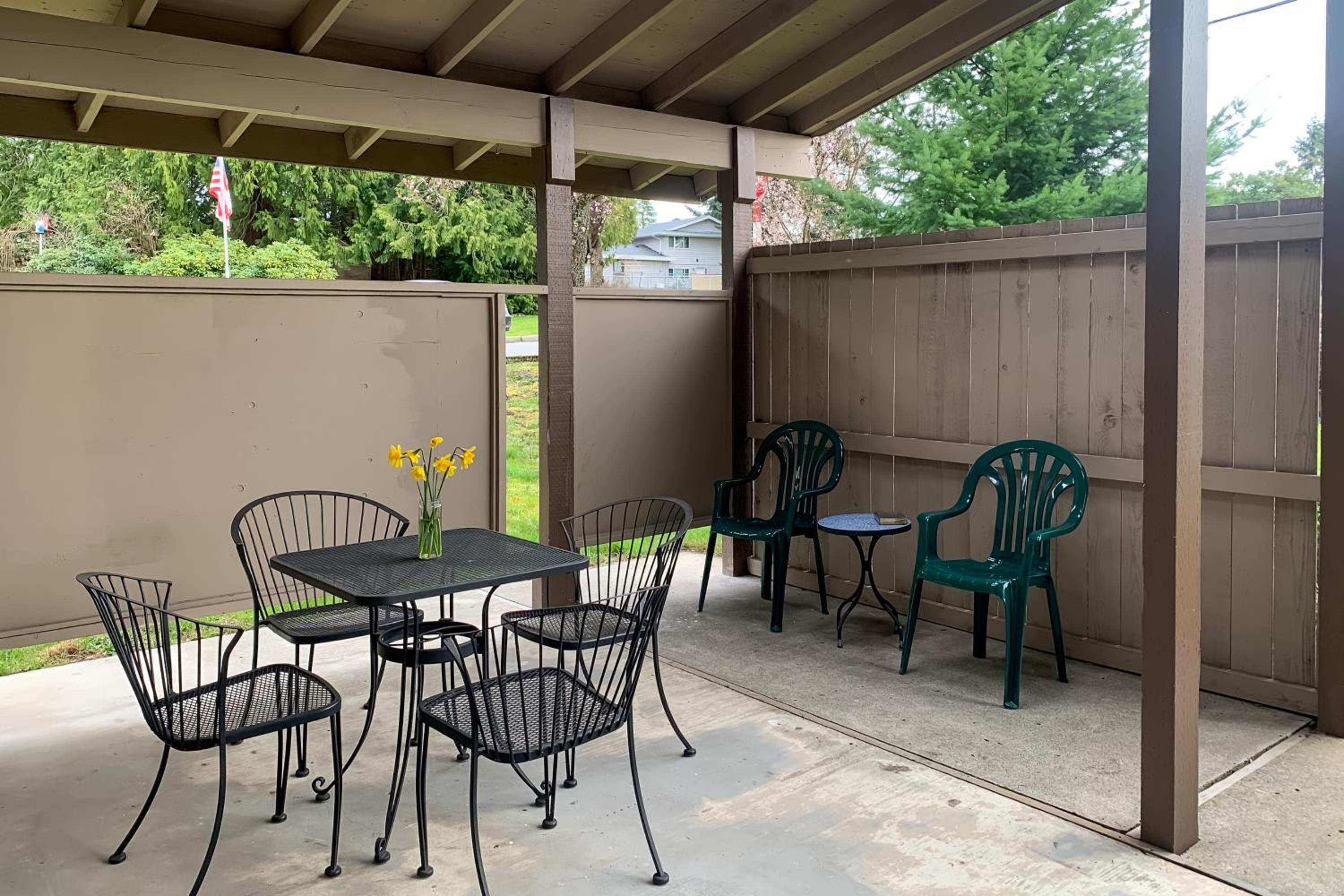 Near Tech Hub and Transit Central Bellevue Home