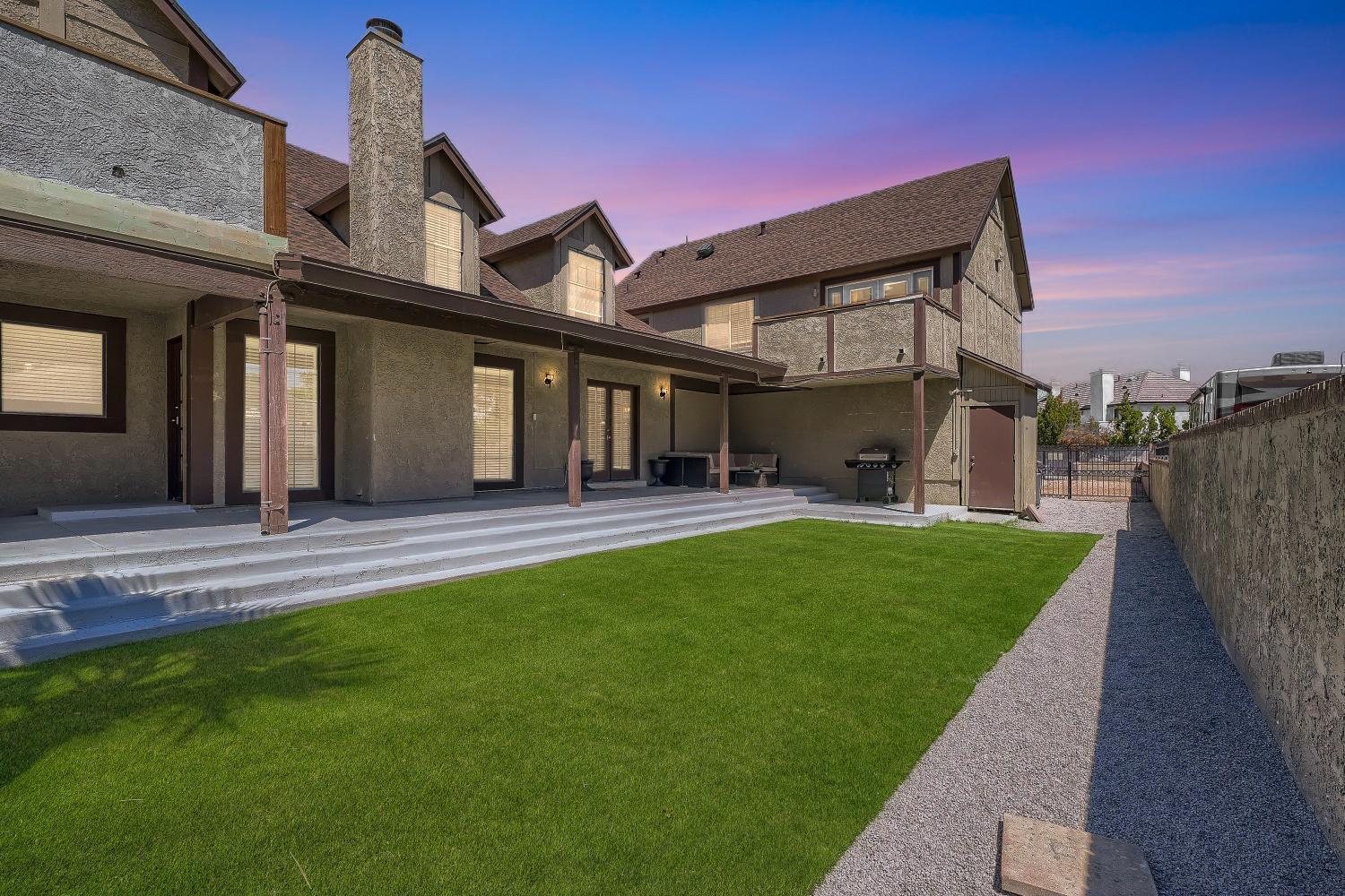 Lux life! Central location for business or play!