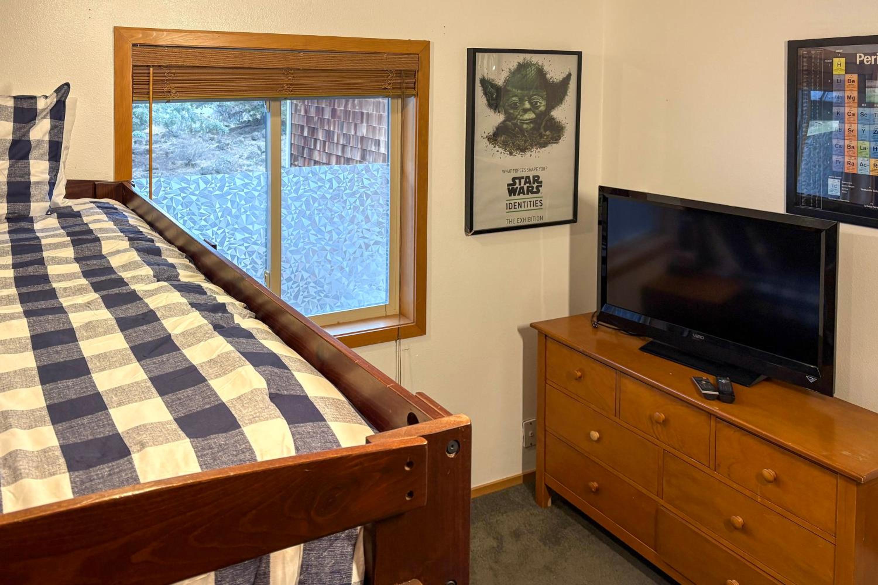 Next to 600 Acres of Public Land! Bend Ranch Home