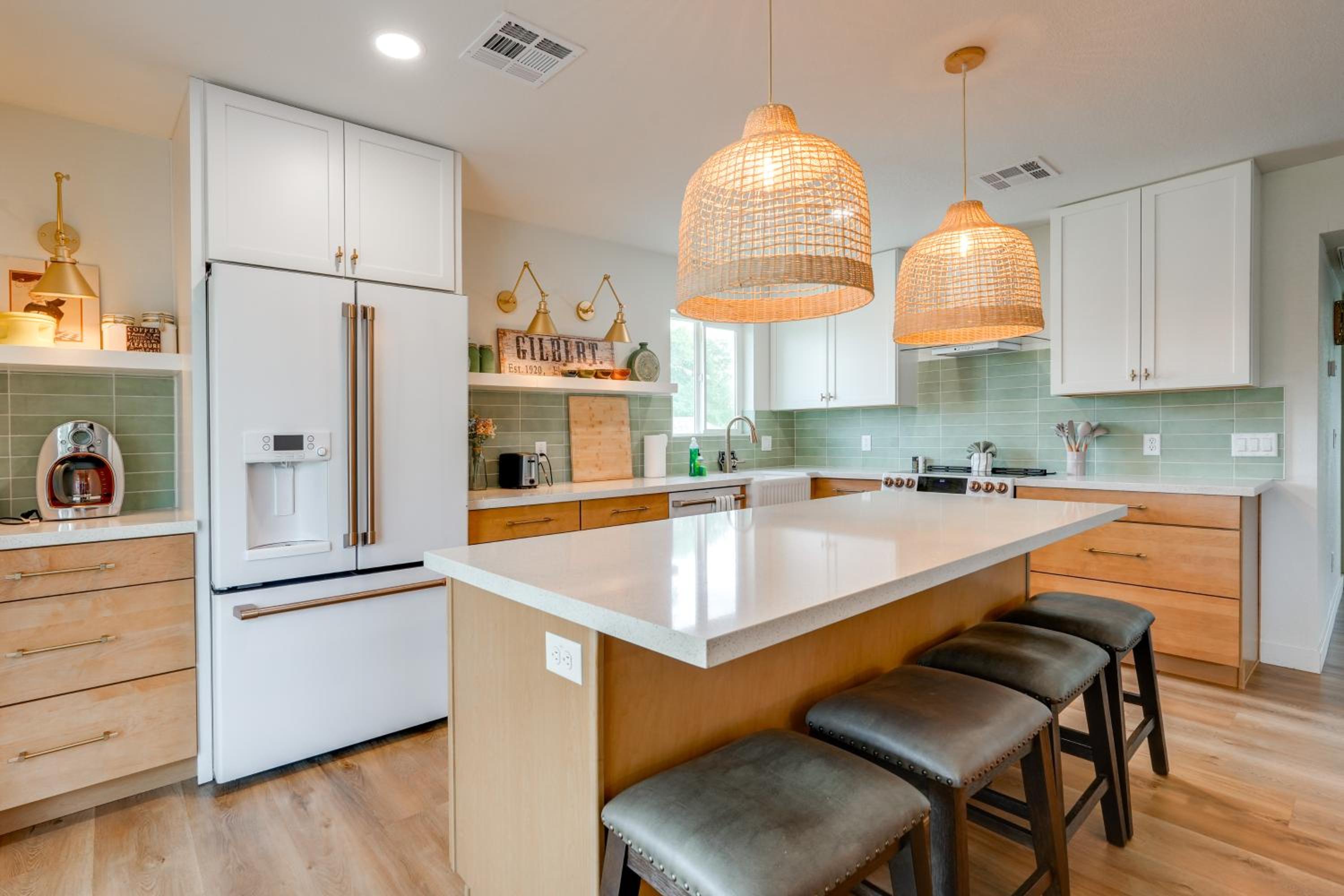 2 Mi to Dtwn Gorgeous Gilbert Gem with Private Yard