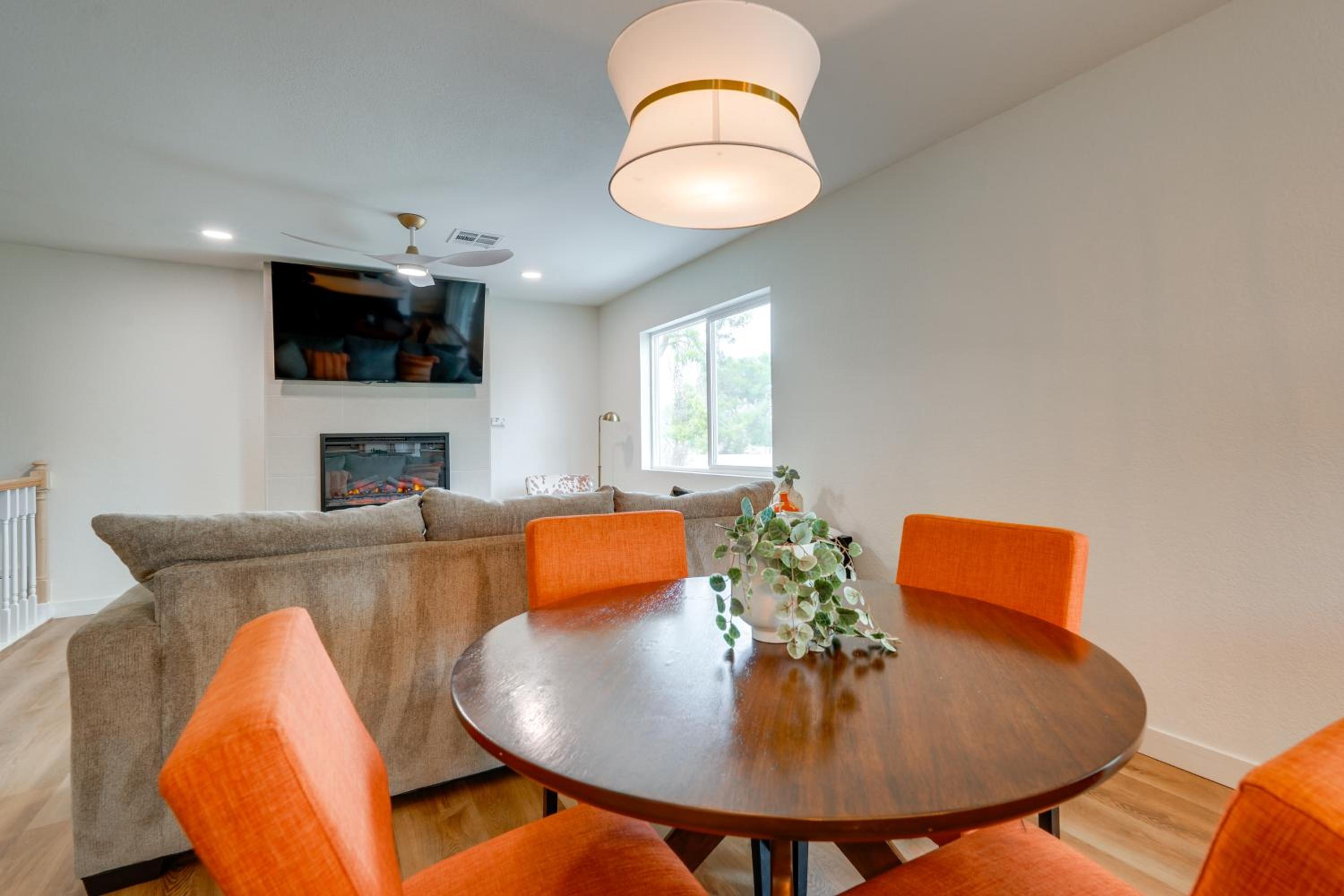 2 Mi to Dtwn Gorgeous Gilbert Gem with Private Yard