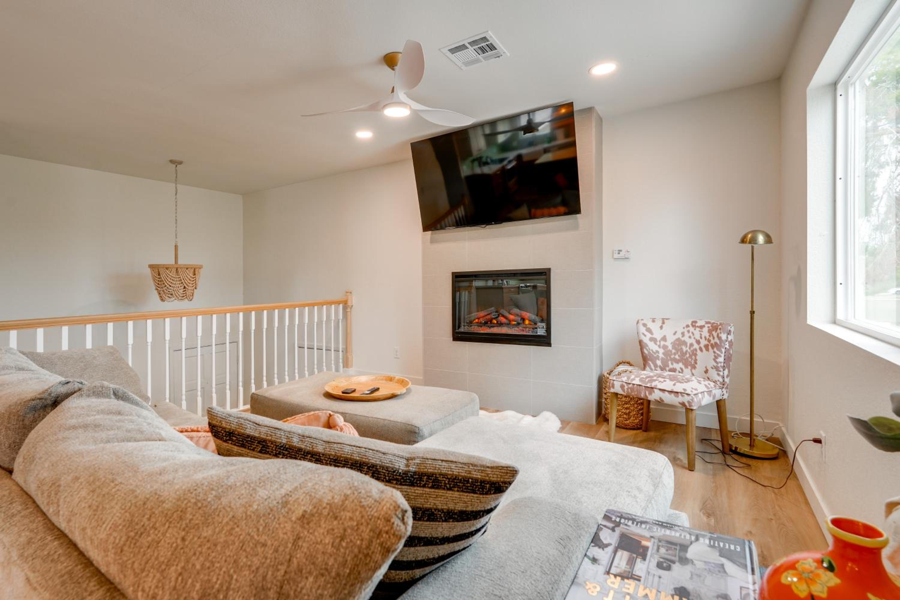2 Mi to Dtwn Gorgeous Gilbert Gem with Private Yard