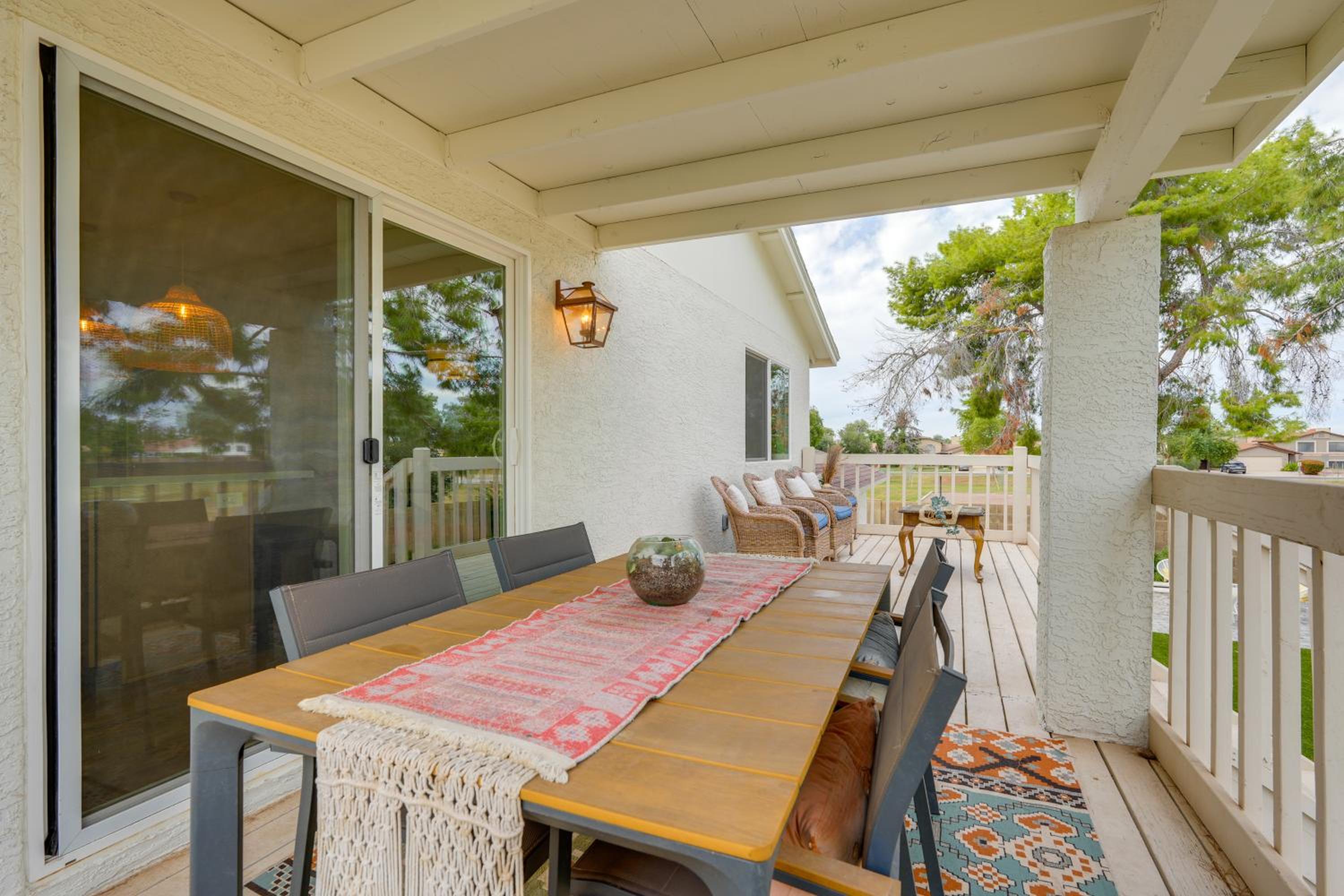 2 Mi to Dtwn Gorgeous Gilbert Gem with Private Yard