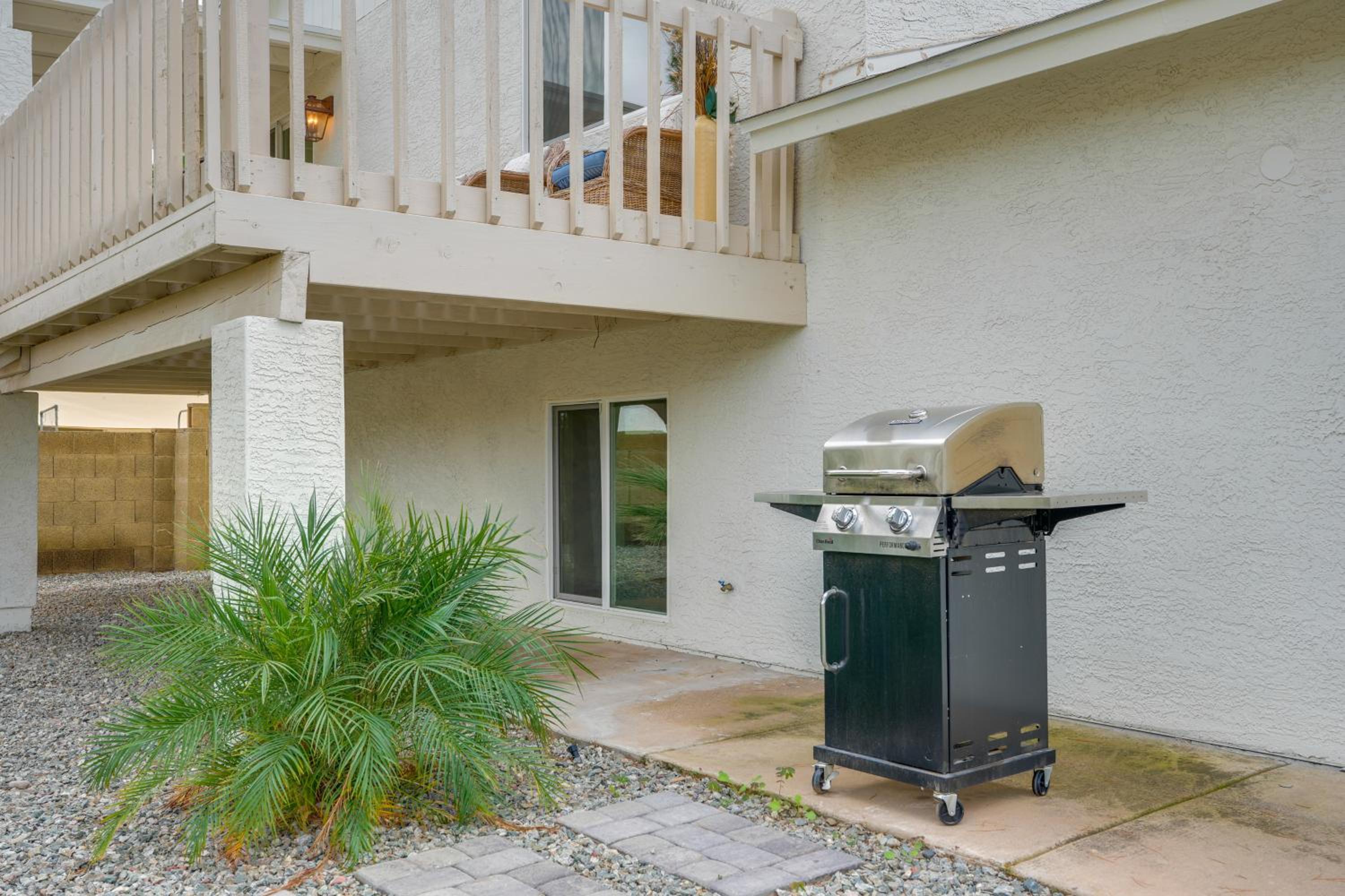 2 Mi to Dtwn Gorgeous Gilbert Gem with Private Yard