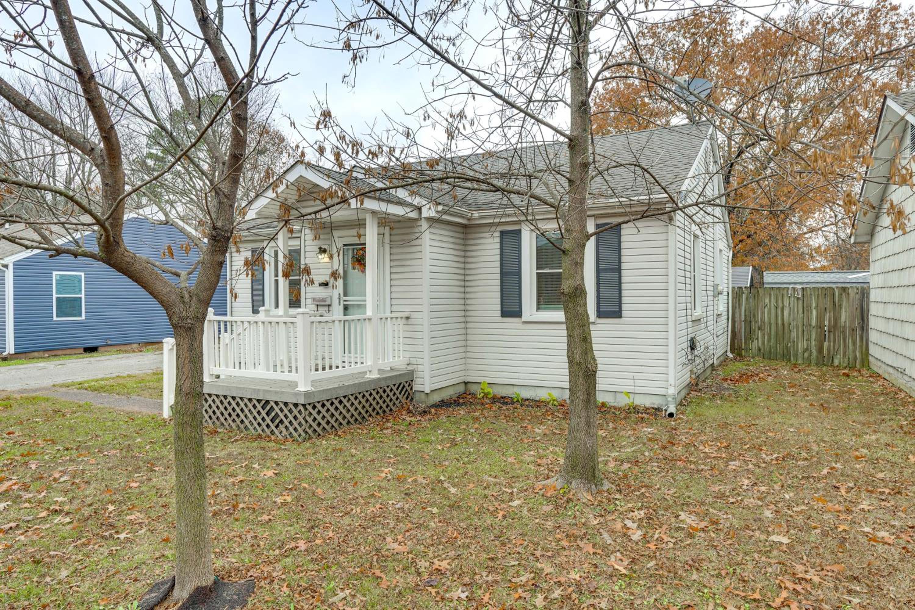 2 Mi to Dtwn Paducah! Family Getaway with Yard