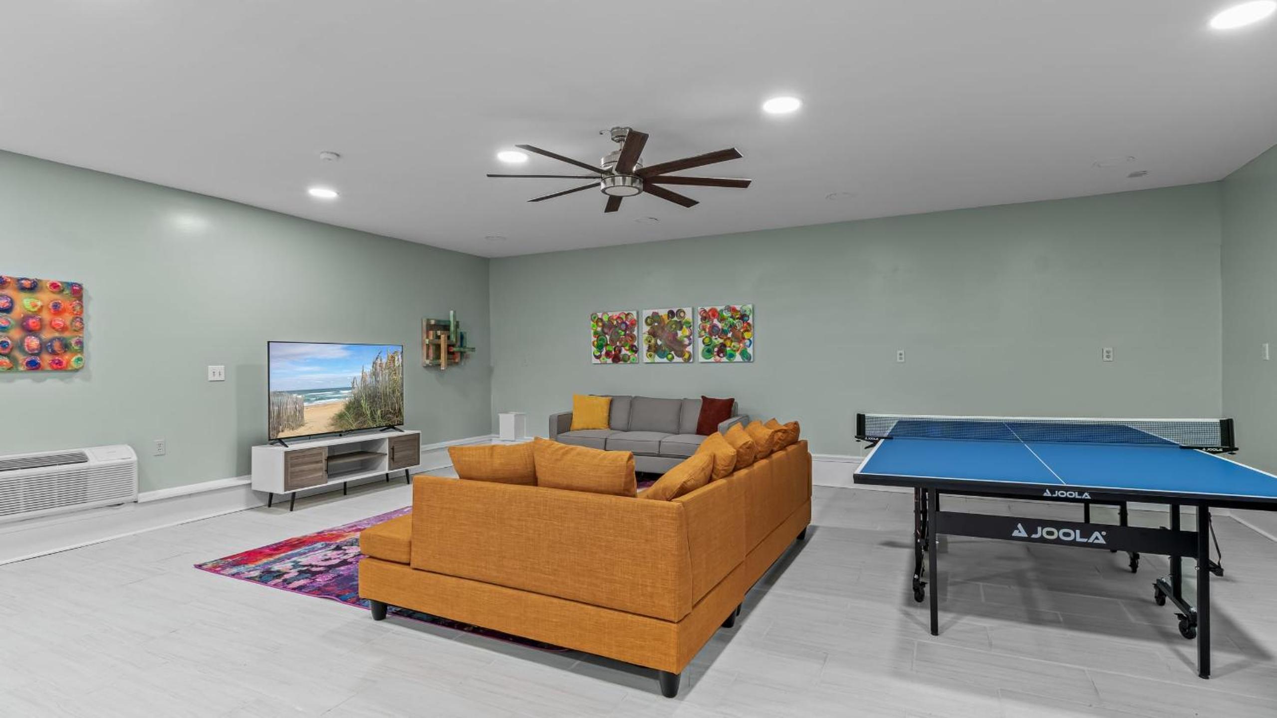 Waterfront Stay w Canoes Deck Game Room Lake Views Near Mooresville Renwick Cove by AvantStay
