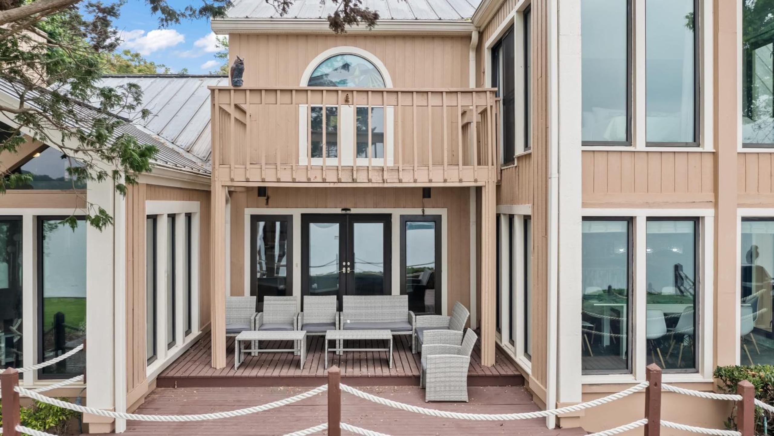 Waterfront Stay w Canoes Deck Game Room Lake Views Near Mooresville Renwick Cove by AvantStay