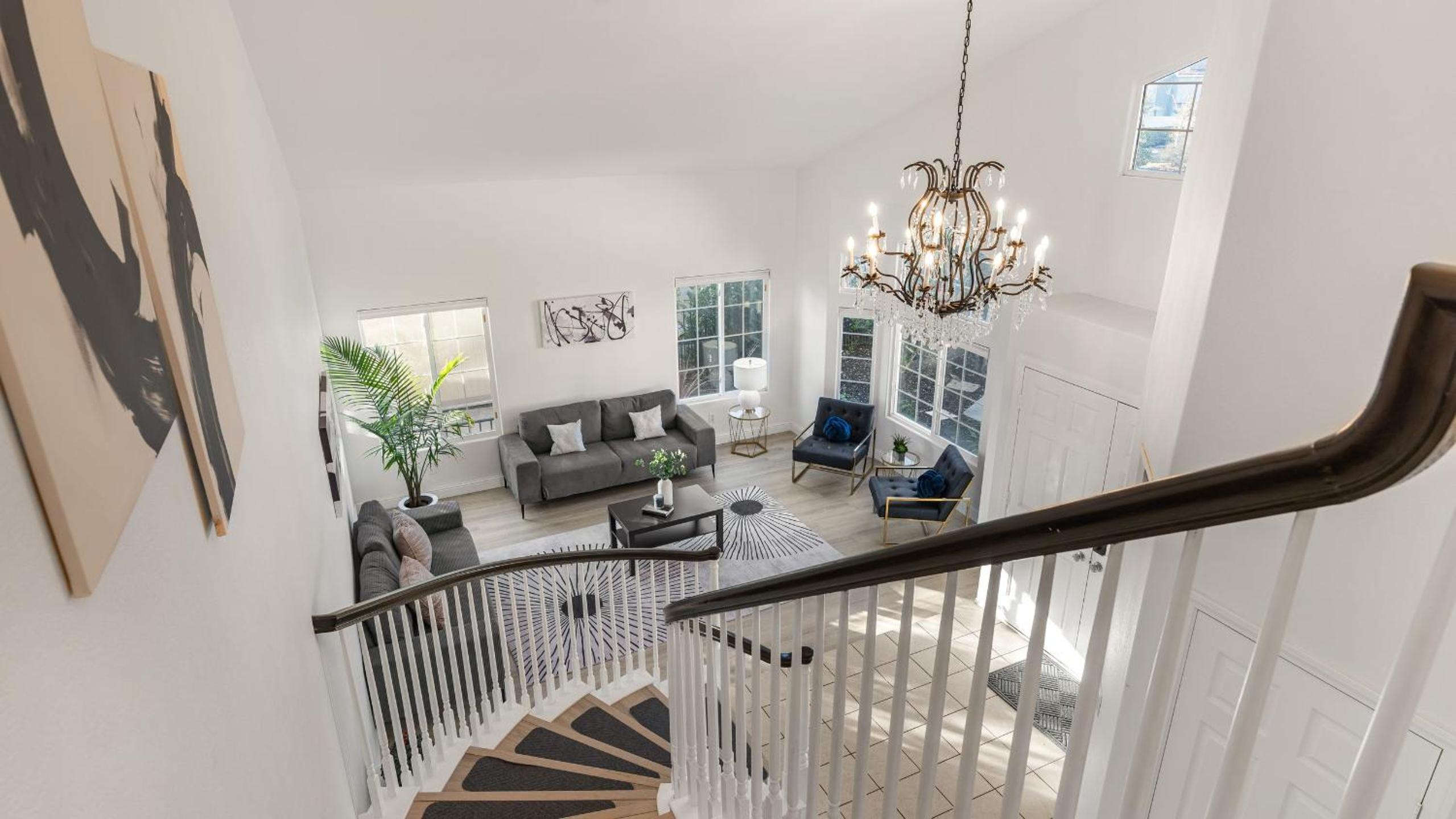 Vista del Sol by AvantStay Bright Hilltop Stay Patio Views Premium Kitchen Space for Groups