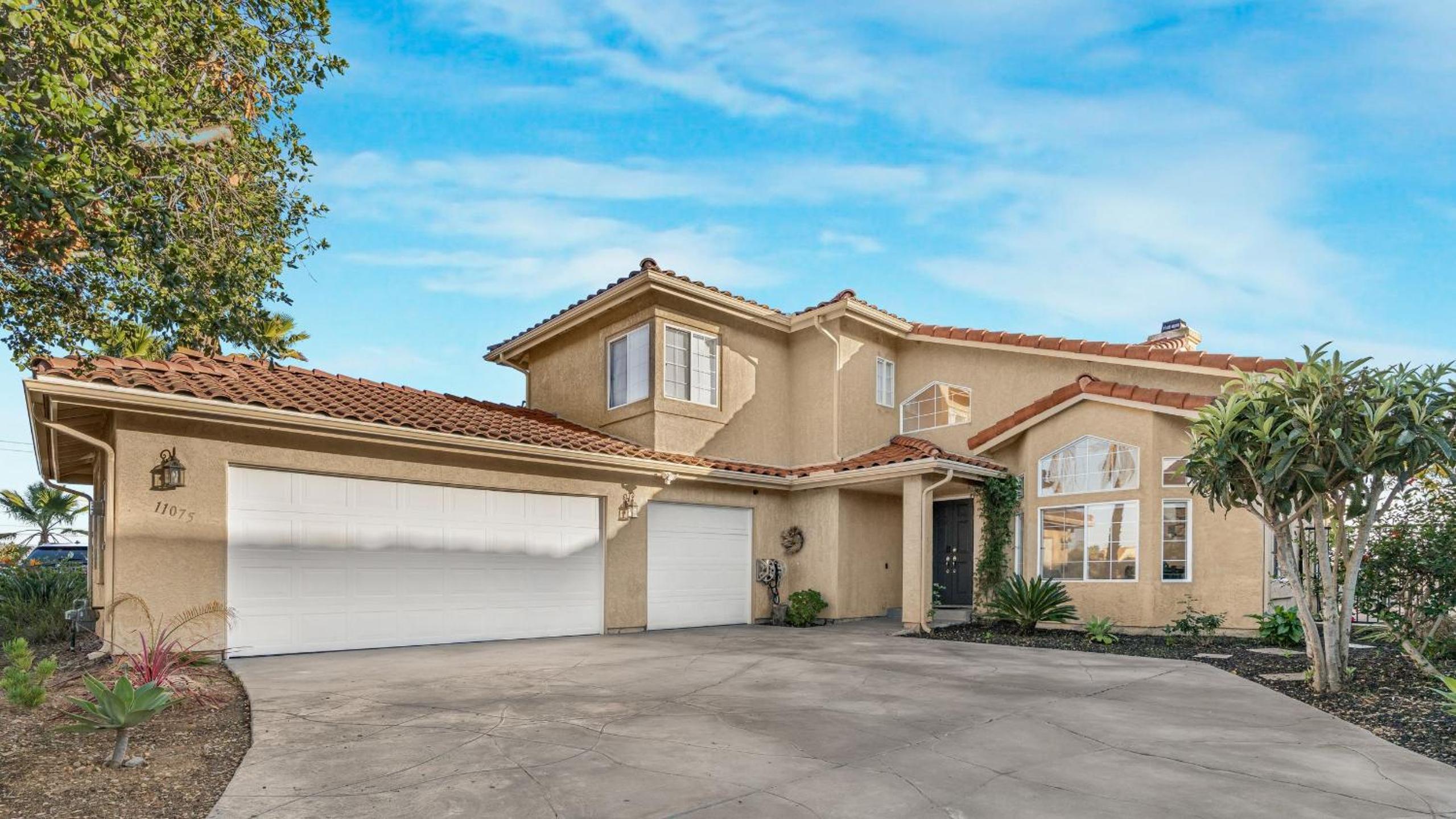 Vista del Sol by AvantStay Bright Hilltop Stay Patio Views Premium Kitchen Space for Groups