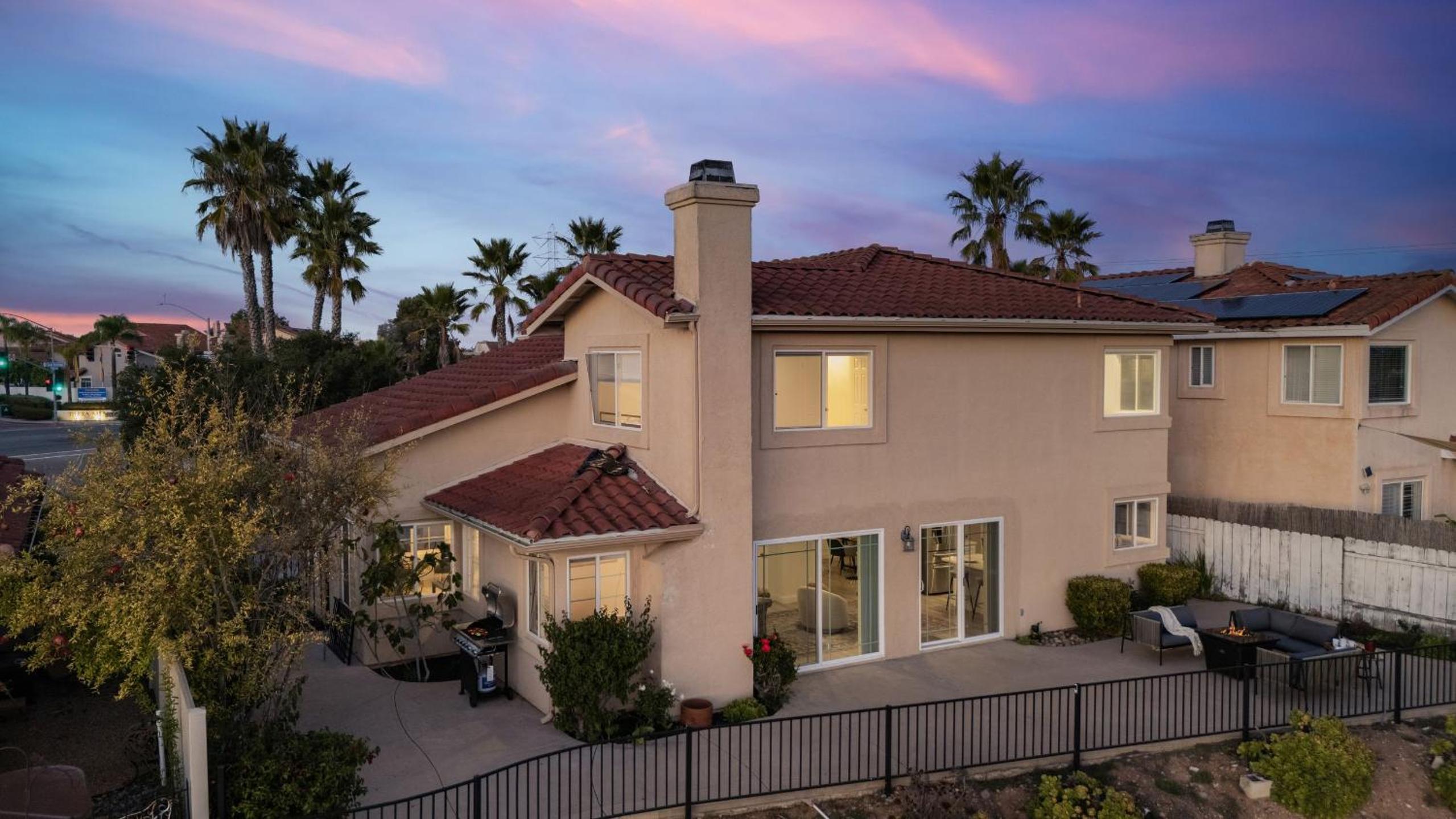 Vista del Sol by AvantStay Bright Hilltop Stay Patio Views Premium Kitchen Space for Groups