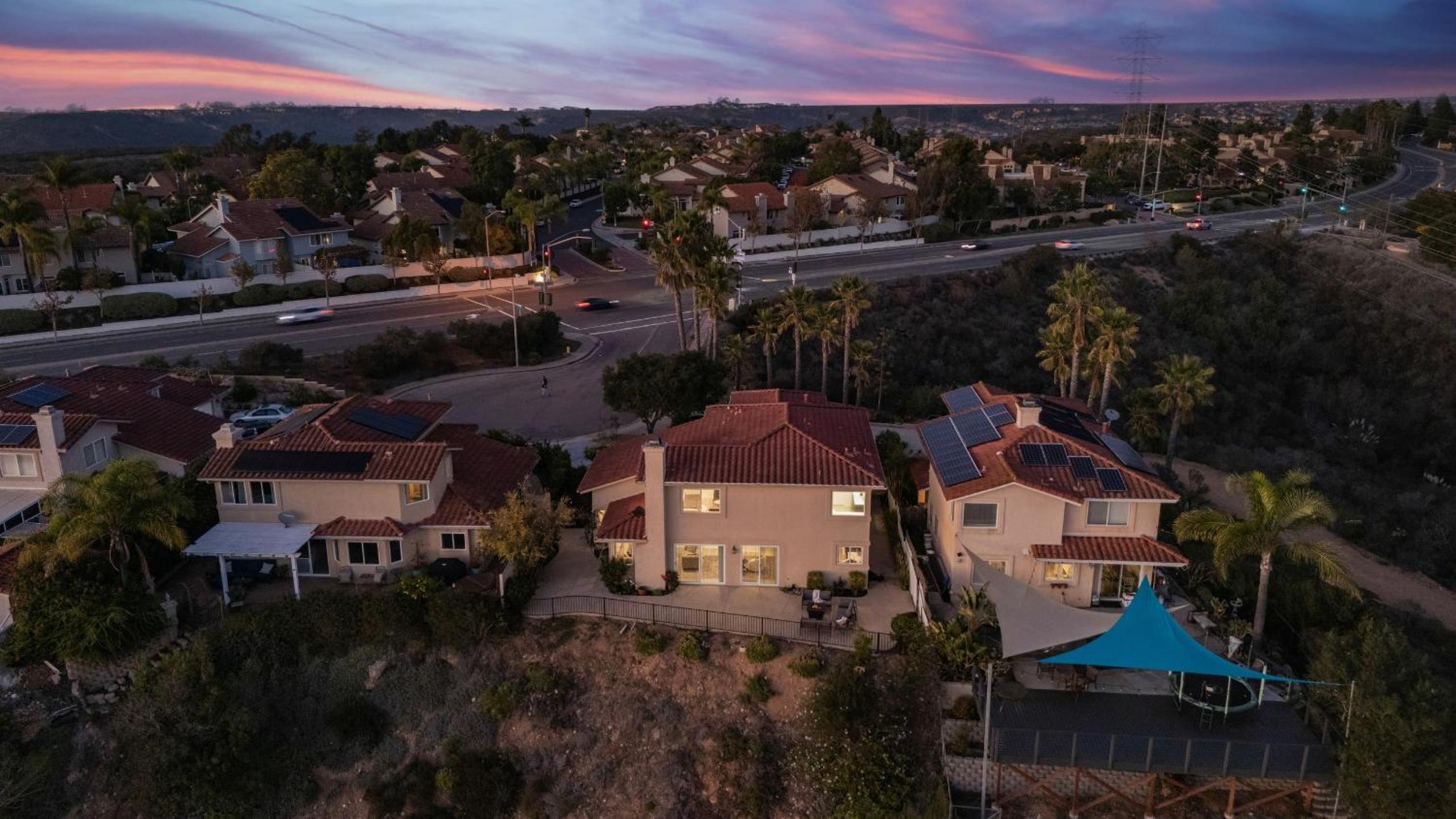 Vista del Sol by AvantStay Bright Hilltop Stay Patio Views Premium Kitchen Space for Groups