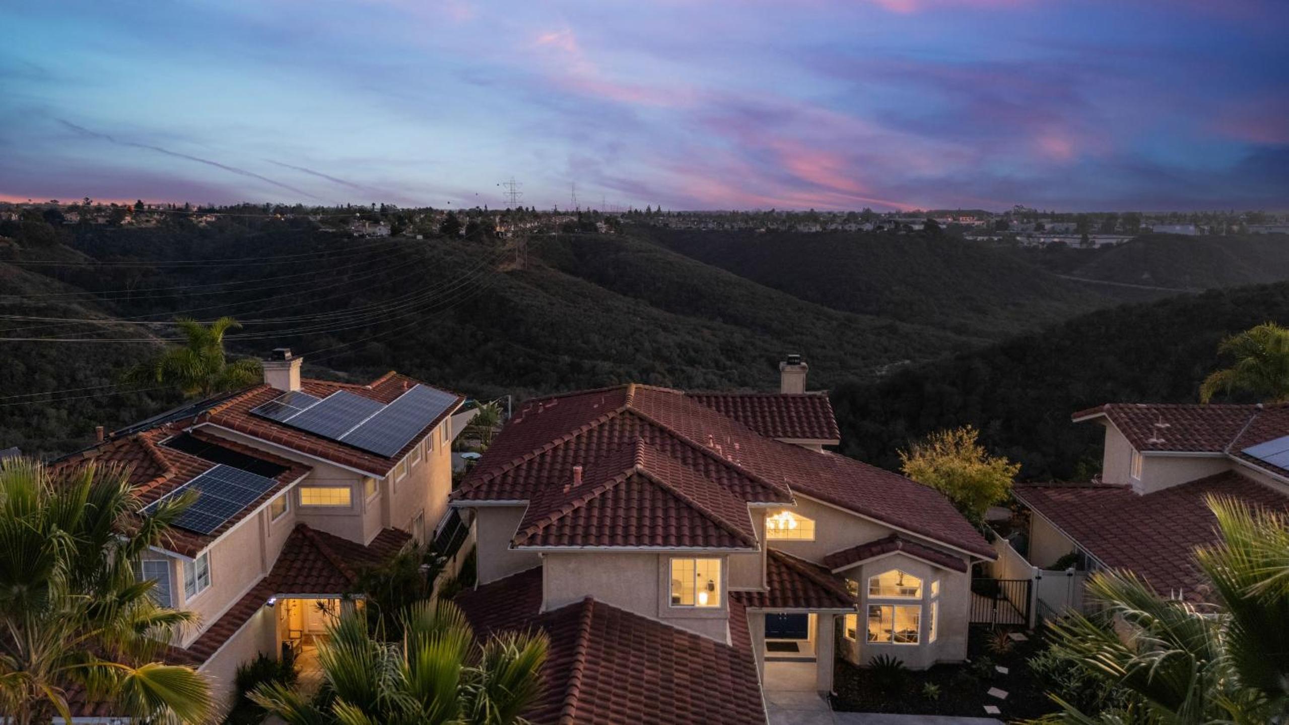Vista del Sol by AvantStay Bright Hilltop Stay Patio Views Premium Kitchen Space for Groups