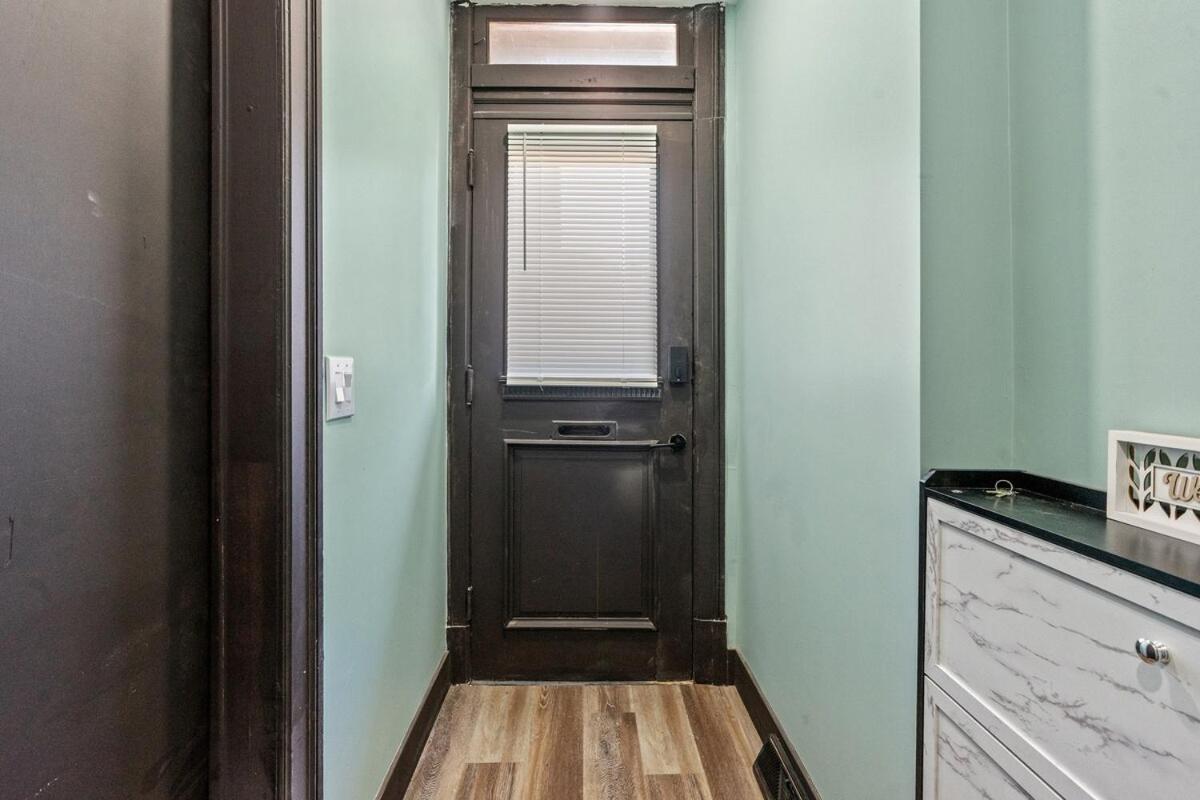 Spacious Home In Troy