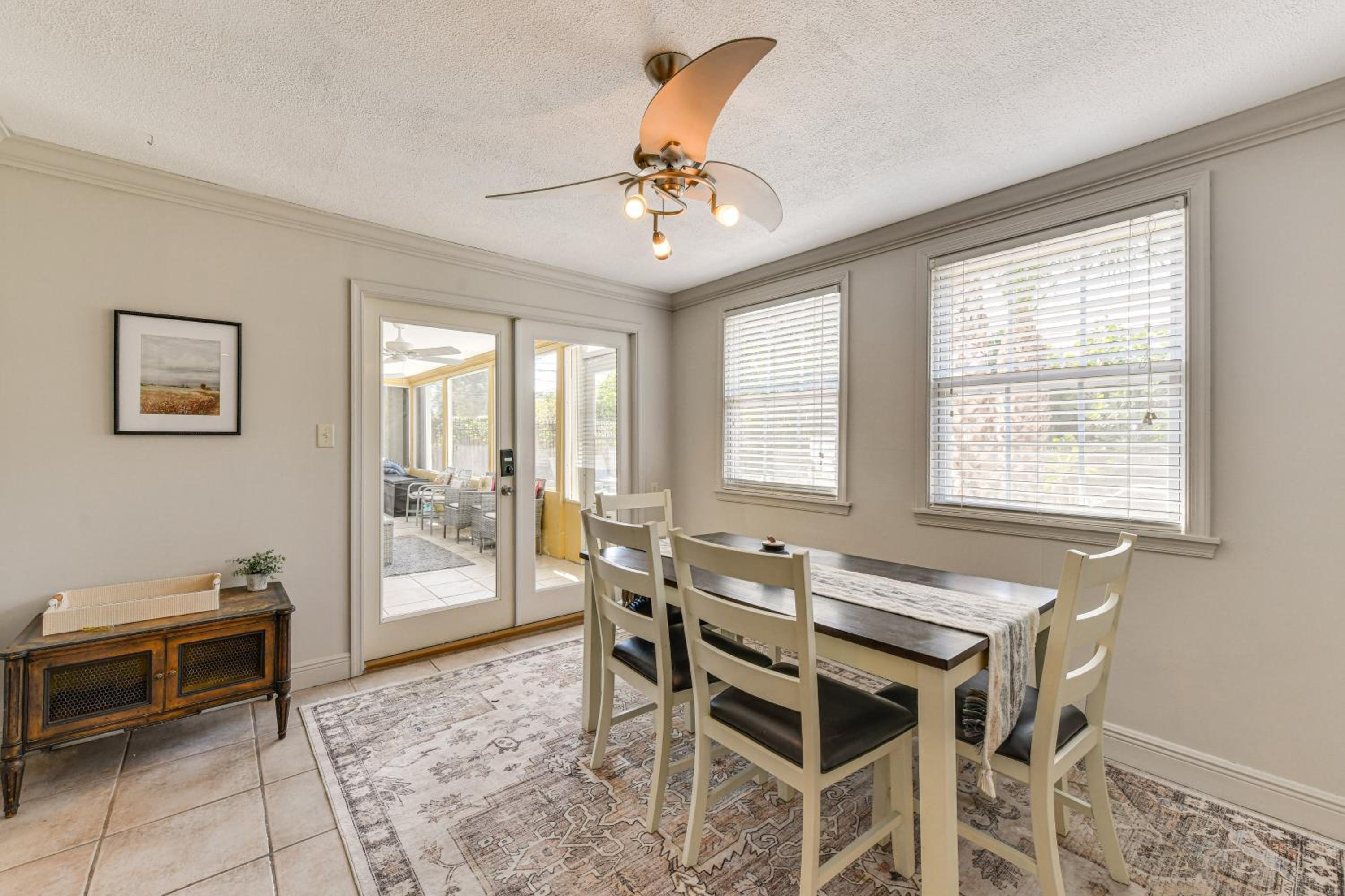 3 Mi to Beach! Port Charlotte Gem with Outdoor Oasis