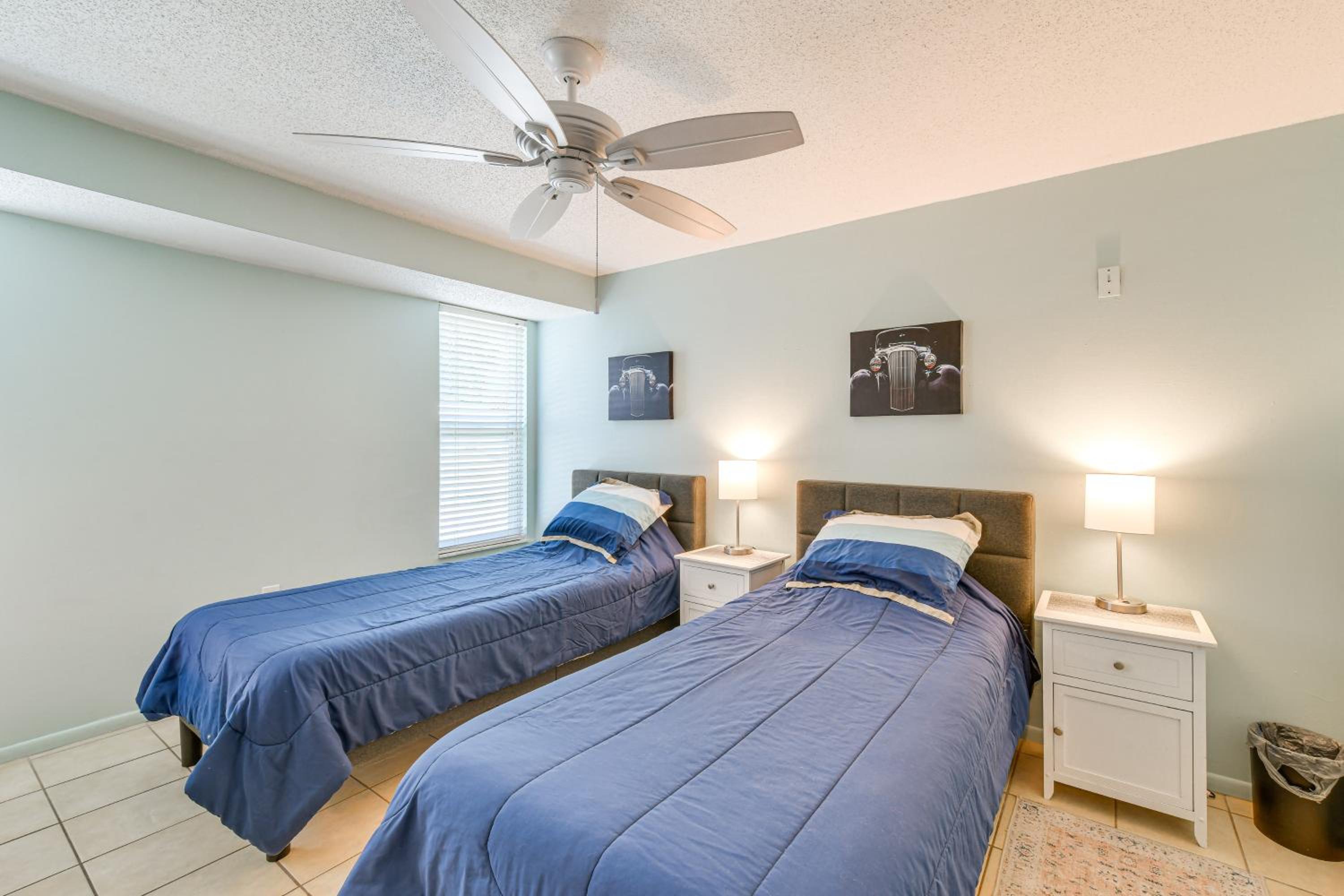 3 Mi to Beach! Port Charlotte Gem with Outdoor Oasis