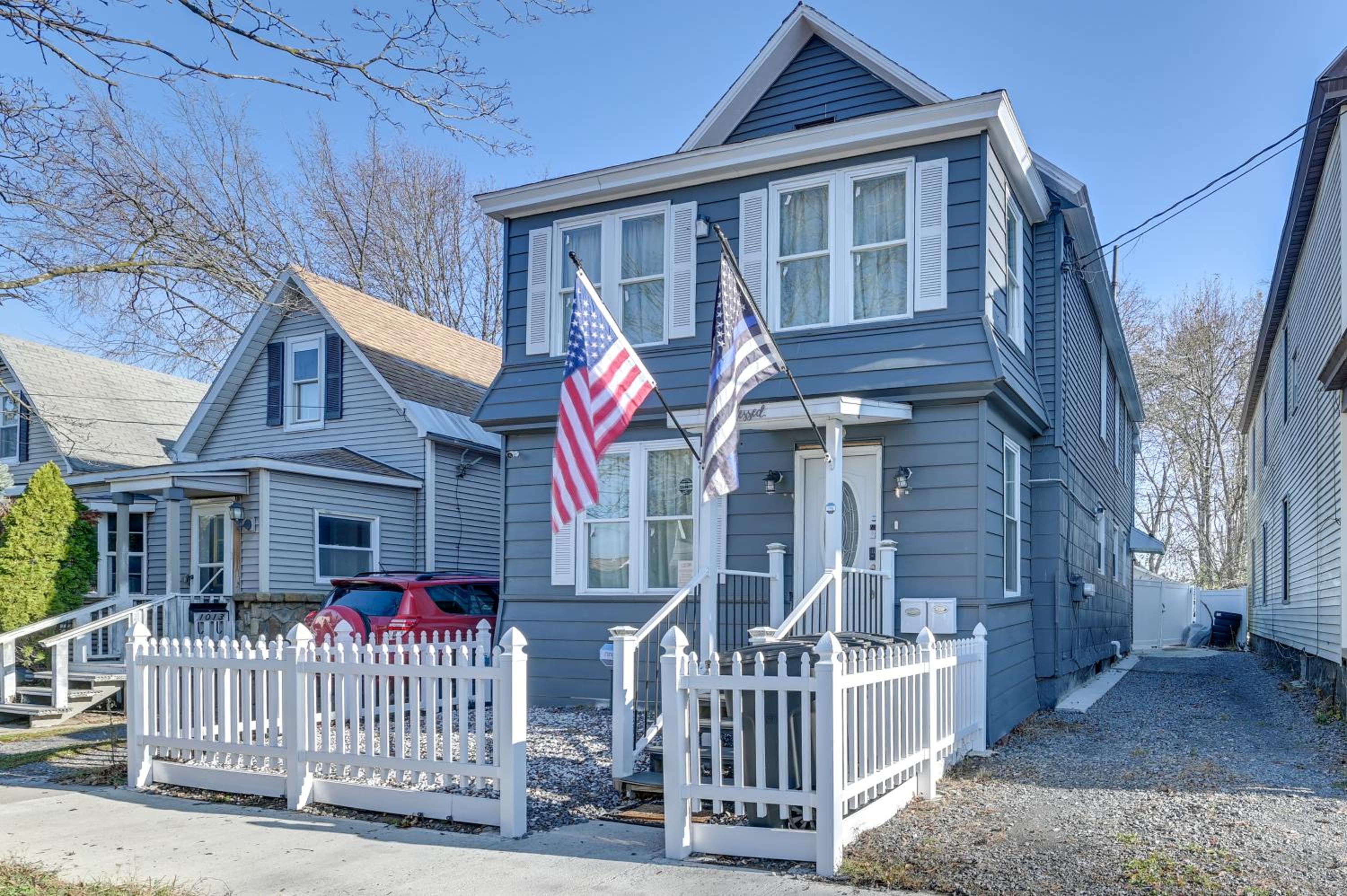 Walk to Local Eats! Updated Schenectady Apartment