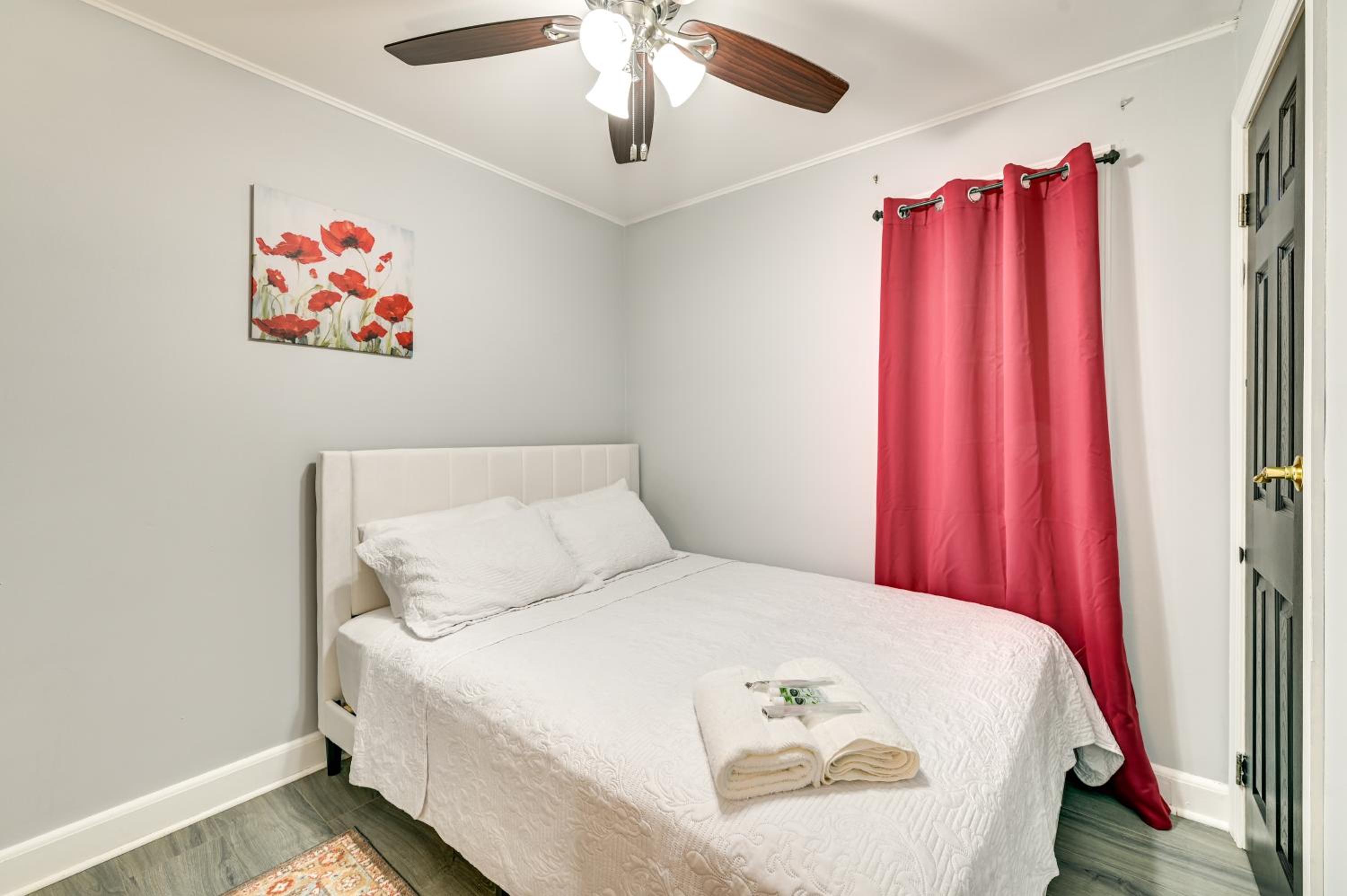 2 Mi to Union College! Newly Renovated Apartment