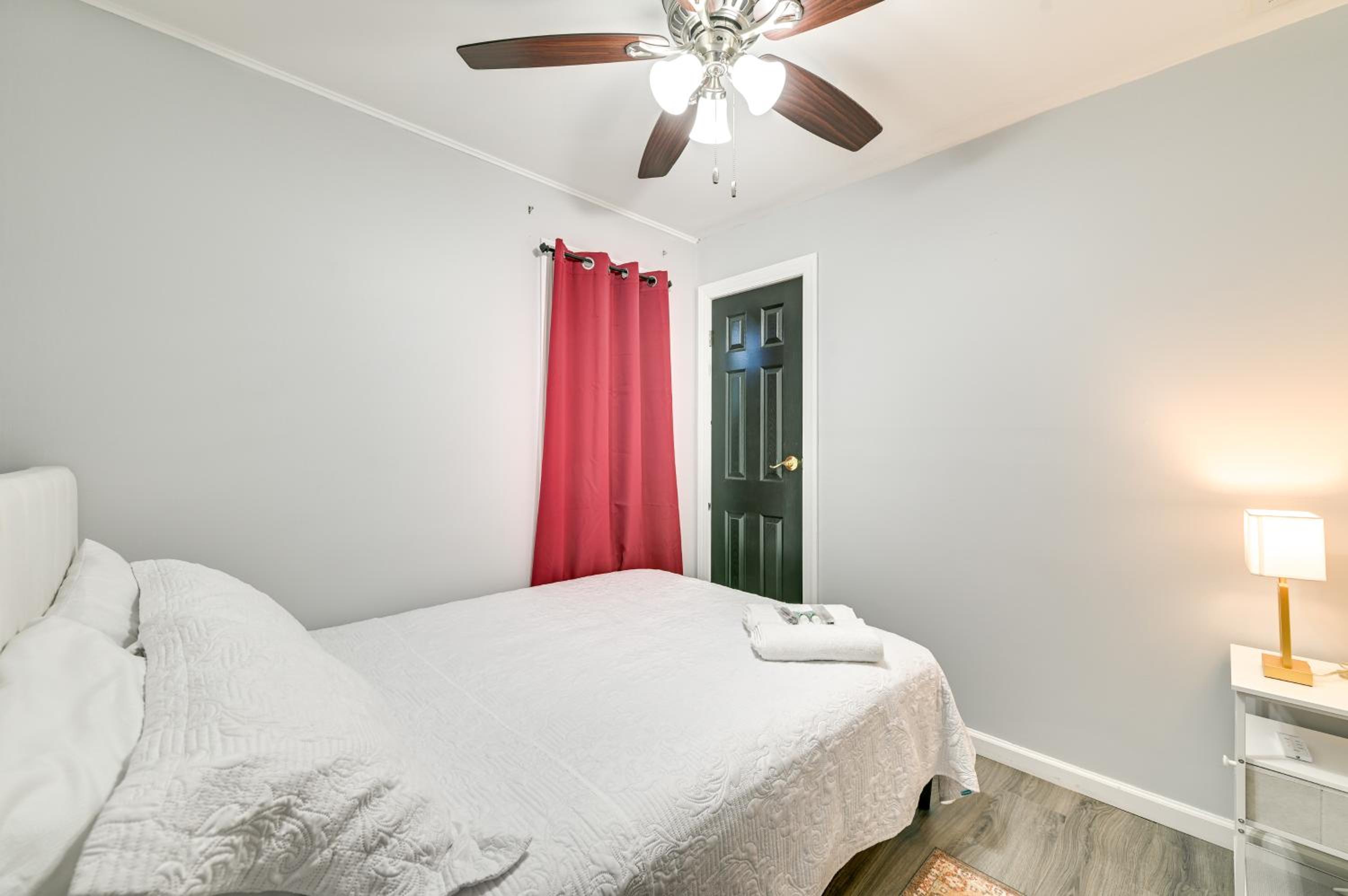 2 Mi to Union College! Newly Renovated Apartment